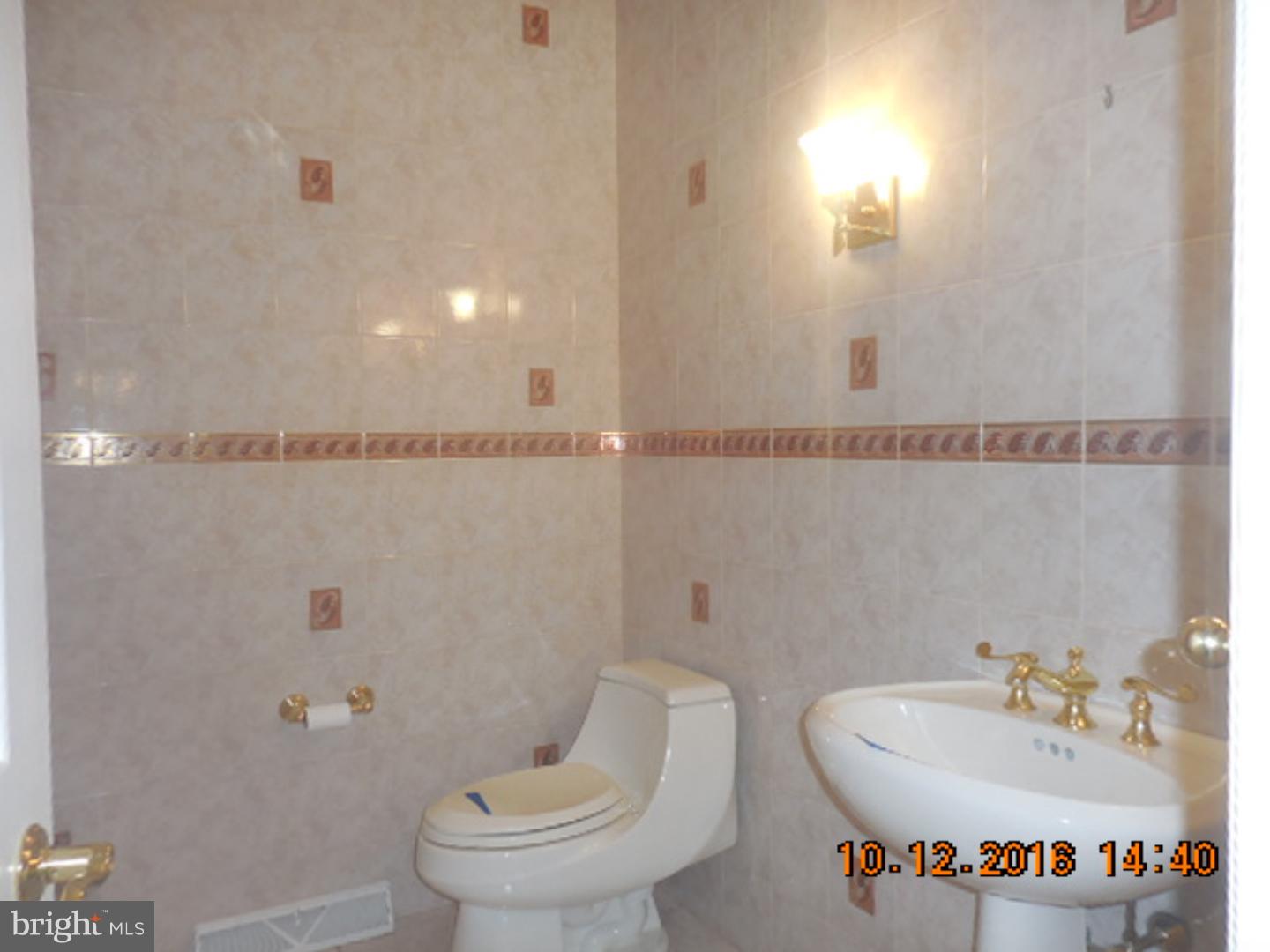 LONGVUE ESTATES - Residential