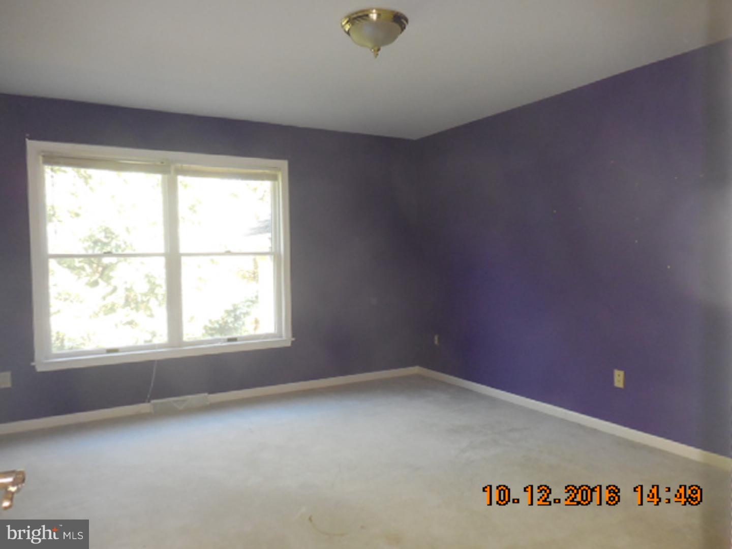 LONGVUE ESTATES - Residential