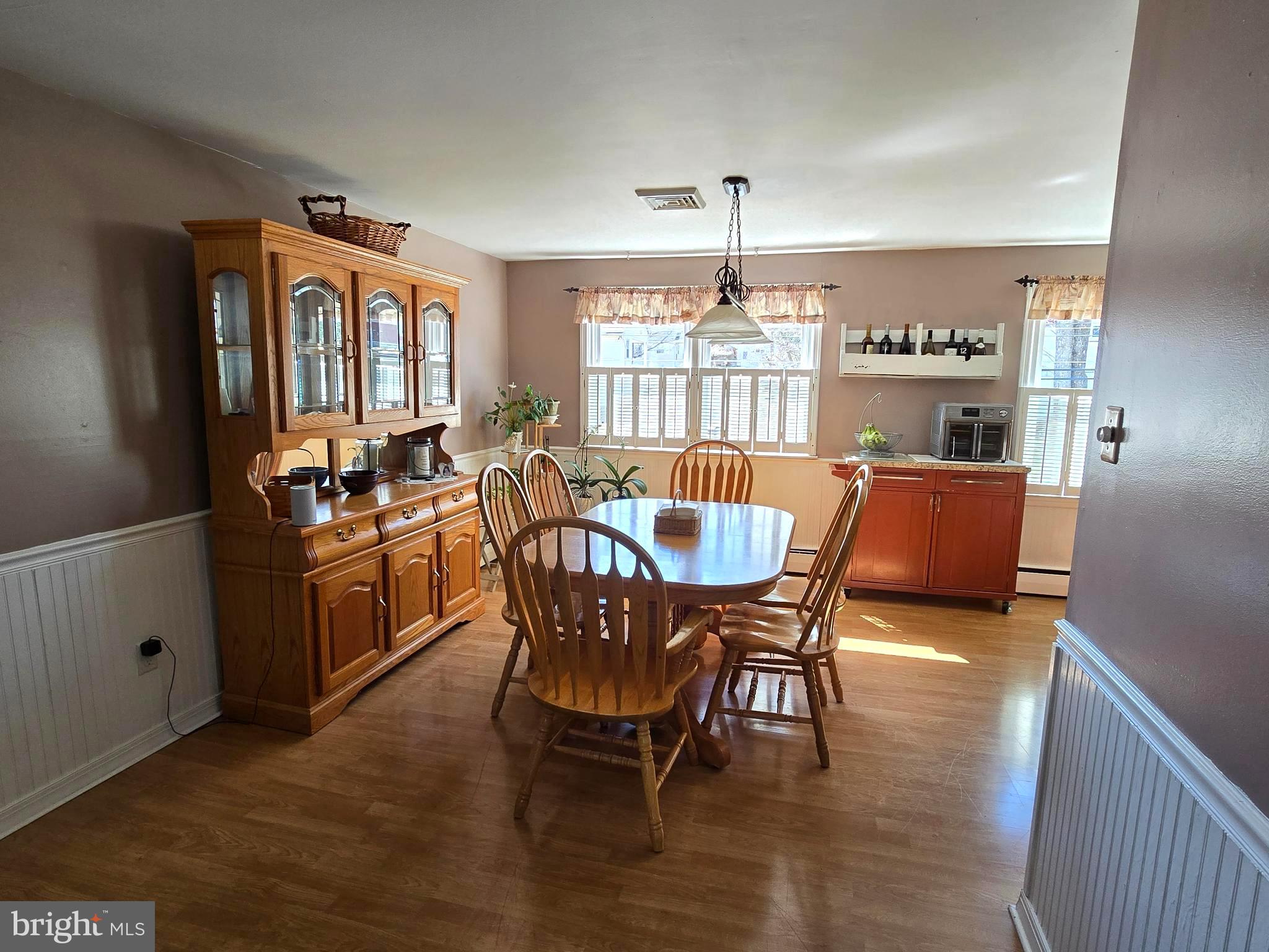 FEASTERVILLE HGTS - Residential