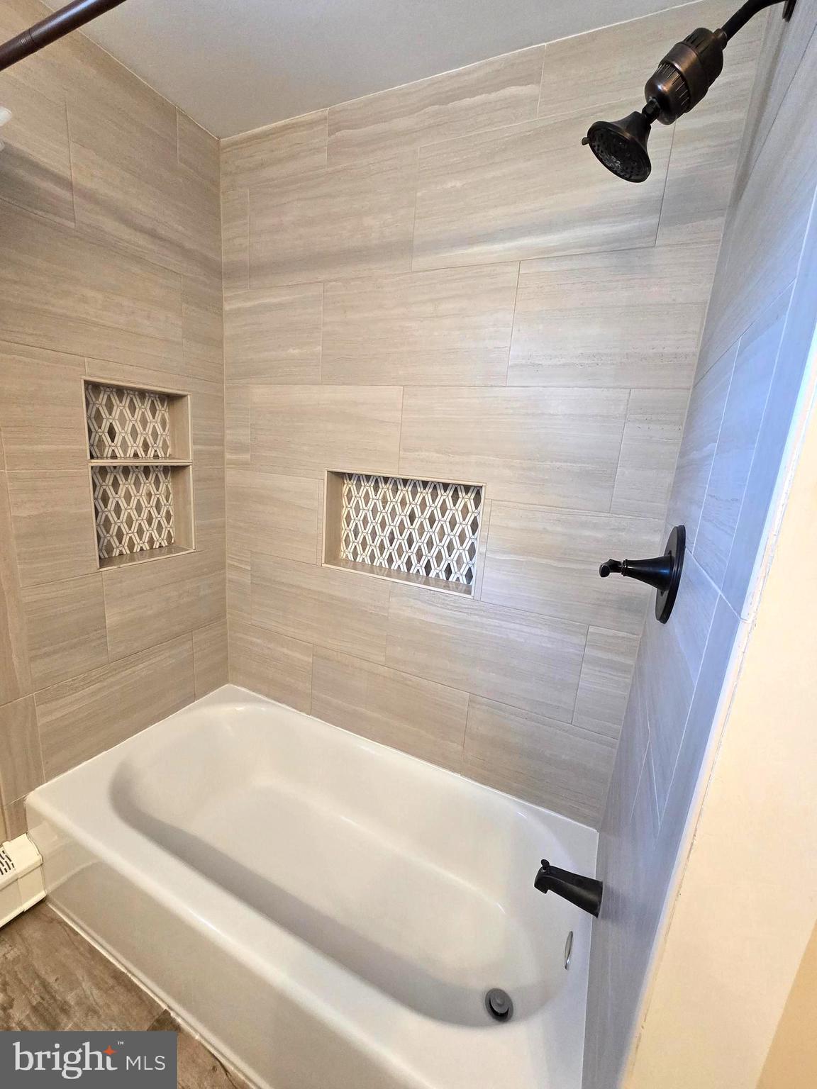 FEASTERVILLE HGTS - Residential