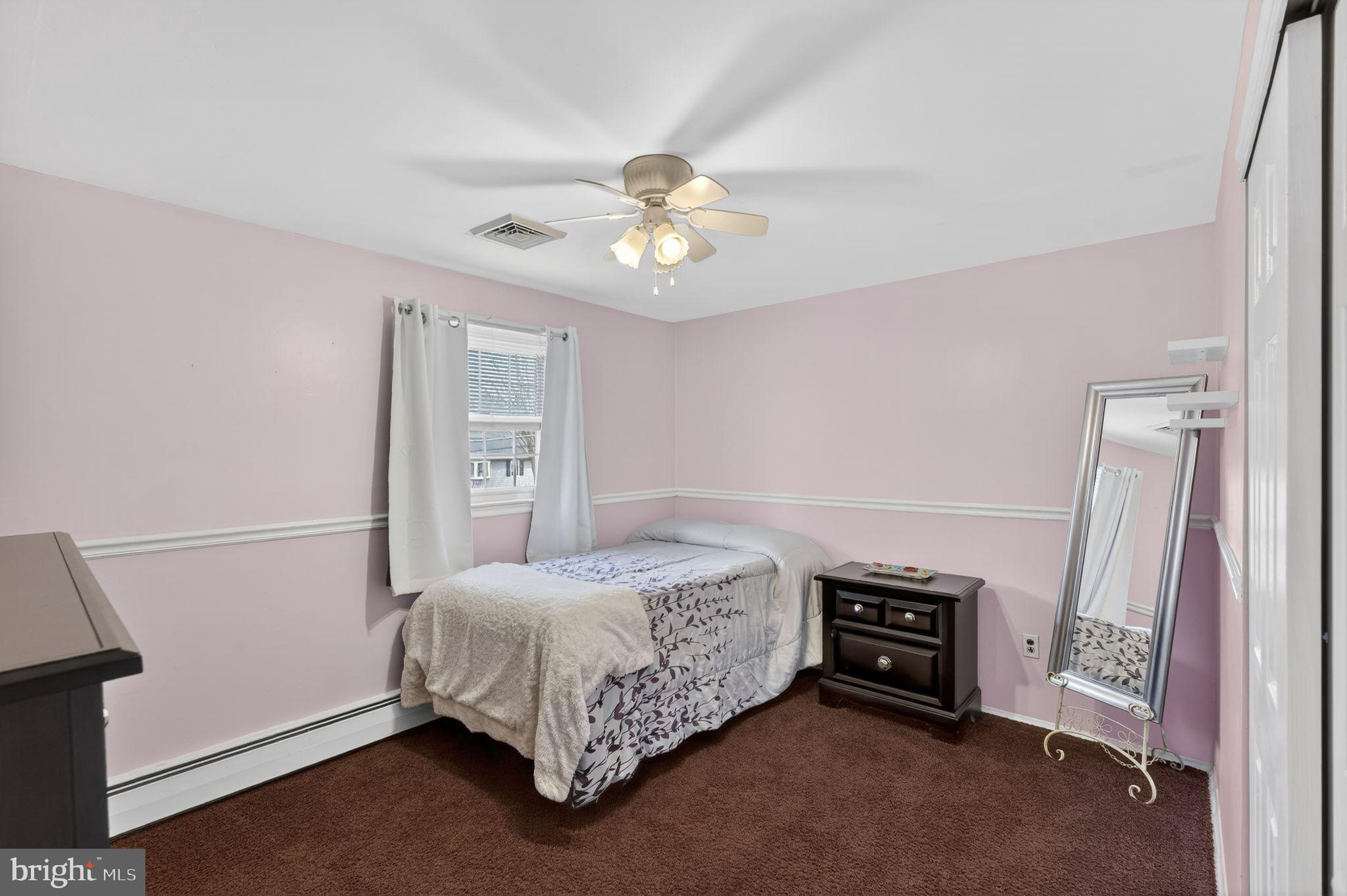 FEASTERVILLE HGTS - Residential