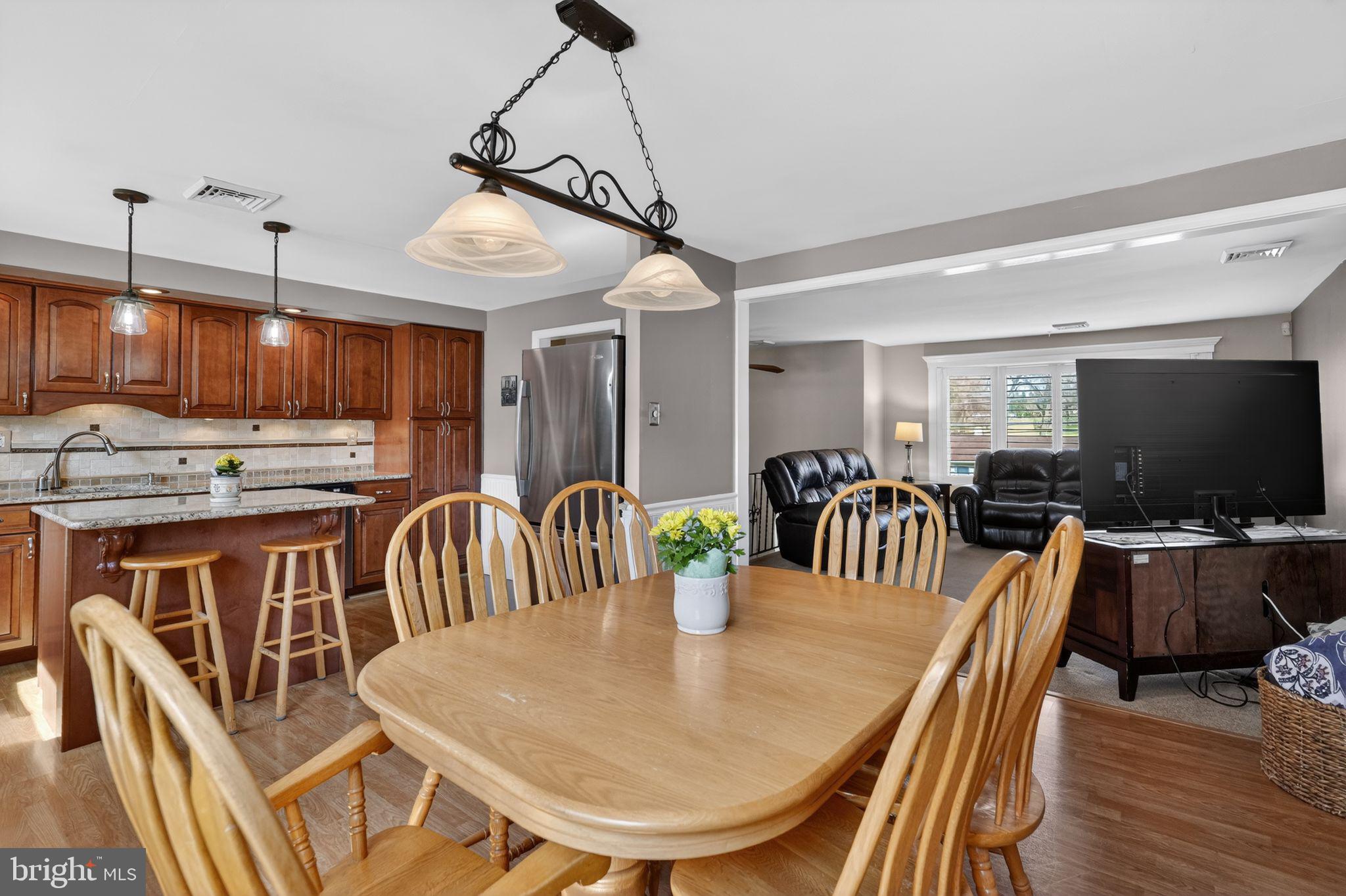 FEASTERVILLE HGTS - Residential