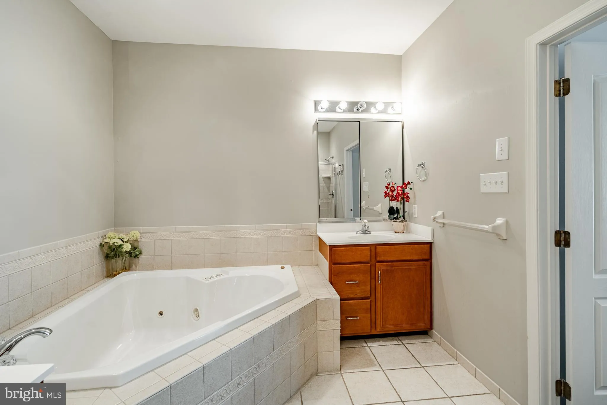 West Chester, Pennsylvania 19380, United States, 3 Bedrooms Bedrooms, ,3 BathroomsBathrooms,Residential,Pending,139080