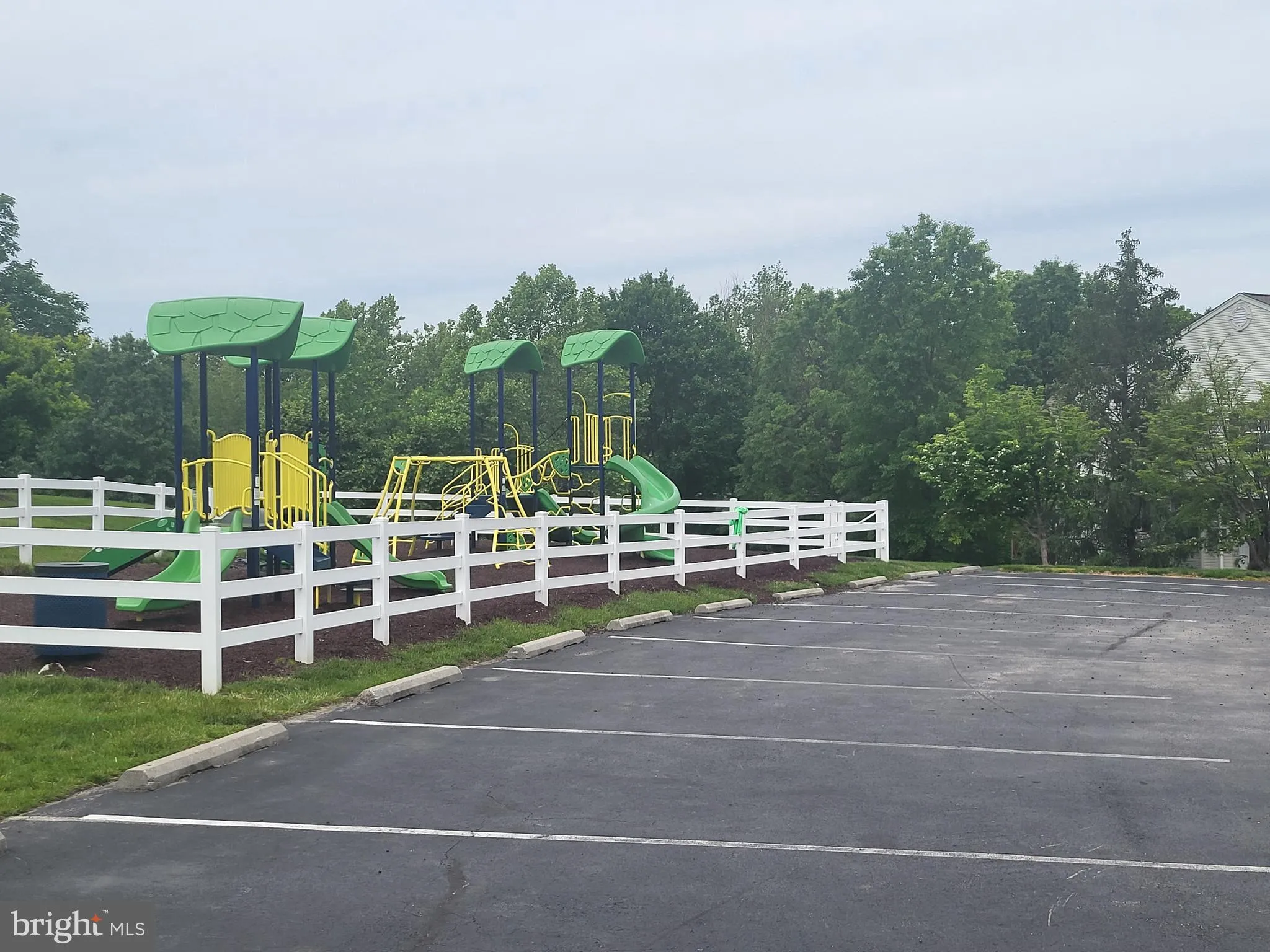 West Chester, Pennsylvania 19380, United States, 3 Bedrooms Bedrooms, ,3 BathroomsBathrooms,Residential,Pending,139080