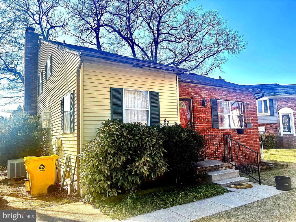 Photo of 793 Martin Court W, SEVERN, MD 21144 (MLS # MDAA2137082)