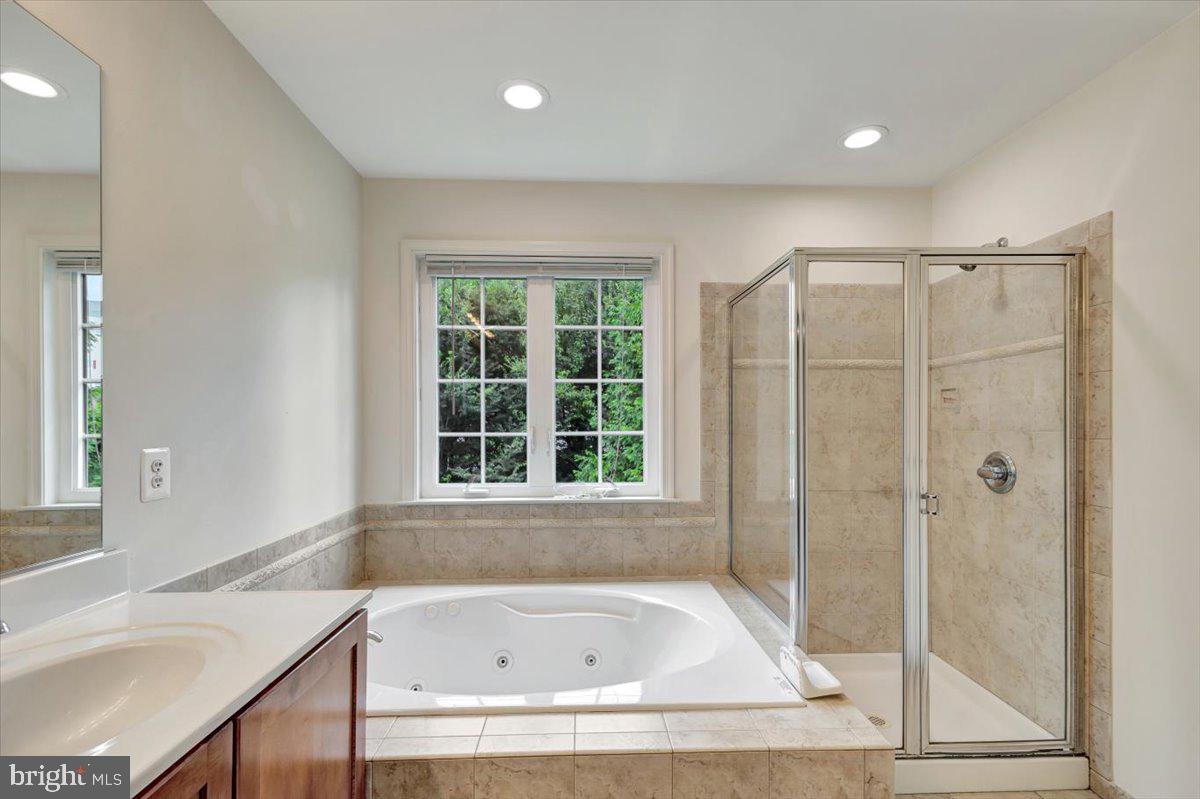 MCDONOGH CHASE - Residential