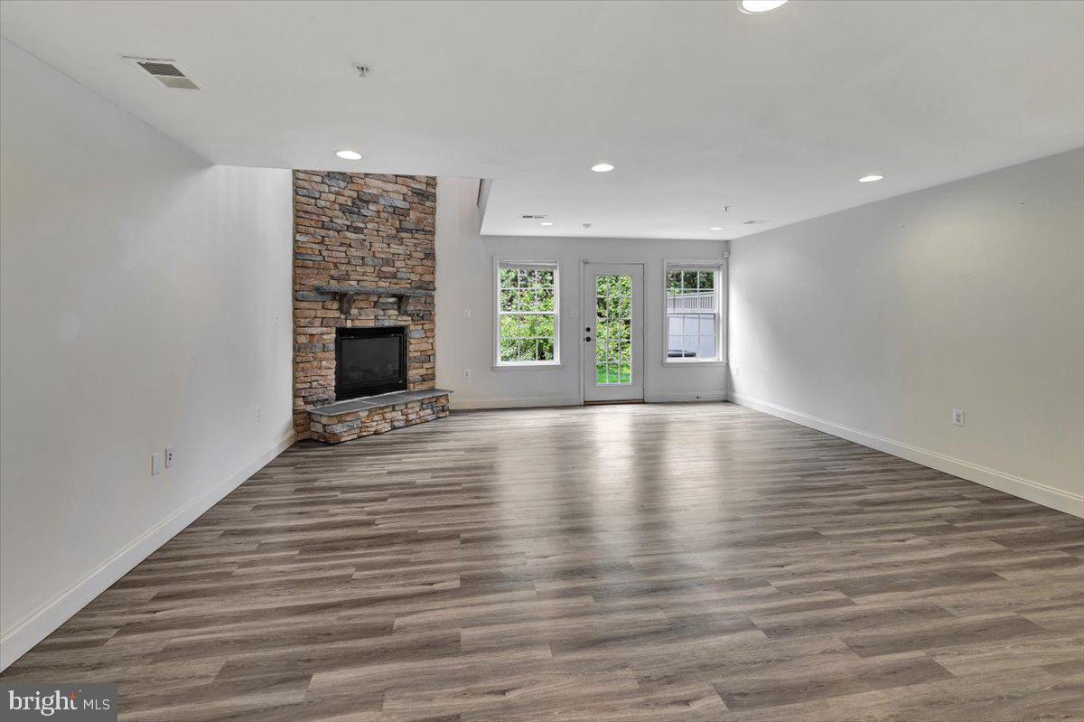 9104 MARLOVE OAKS LANE