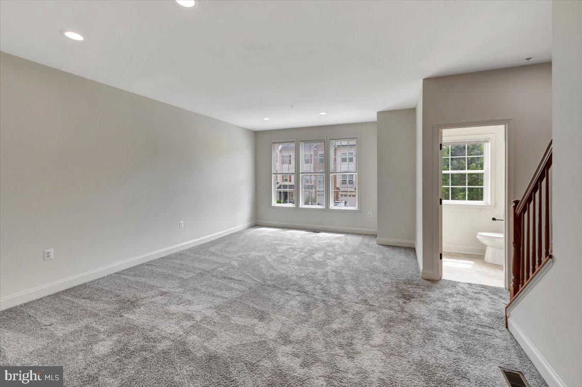 MCDONOGH CHASE - Residential