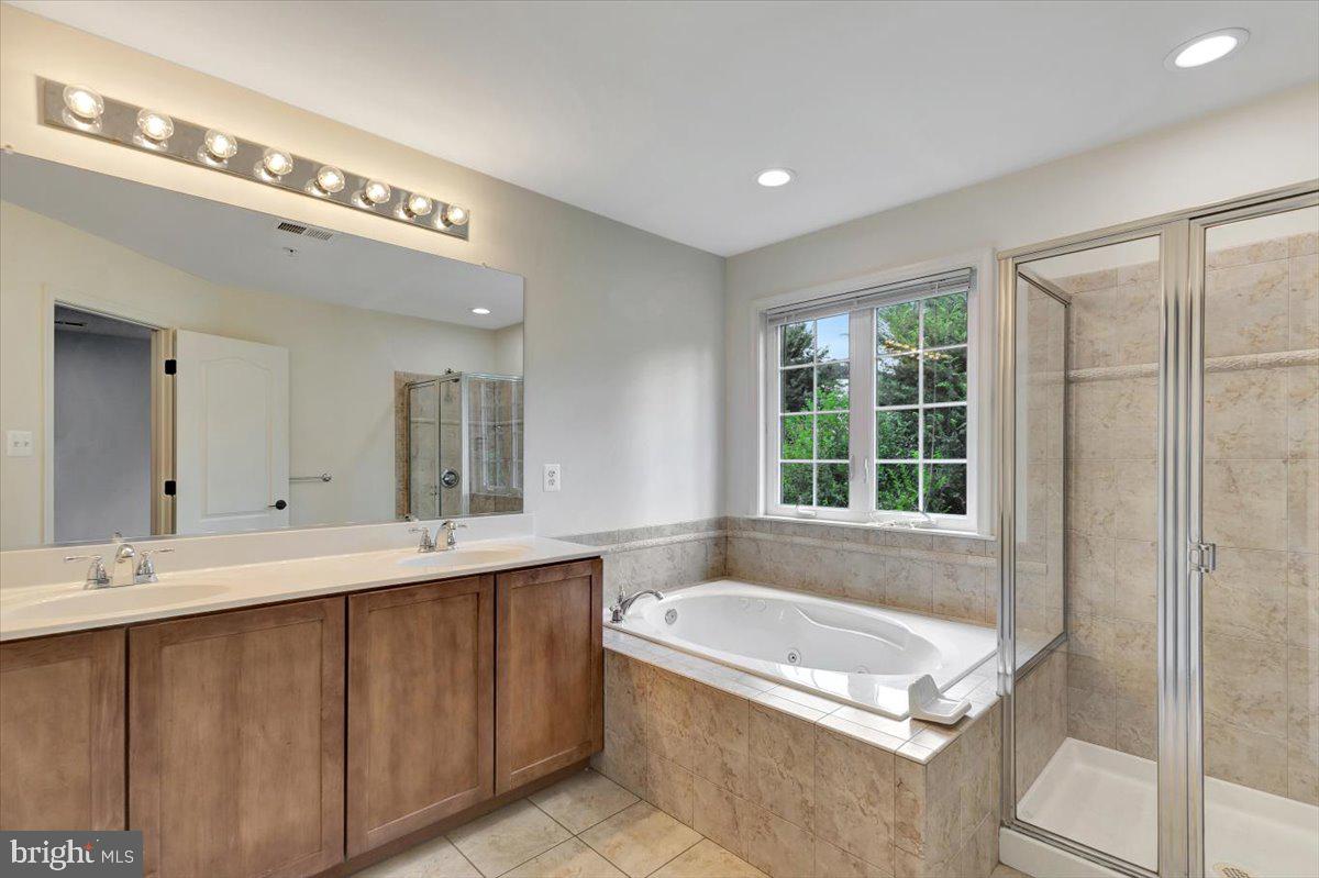 MCDONOGH CHASE - Residential