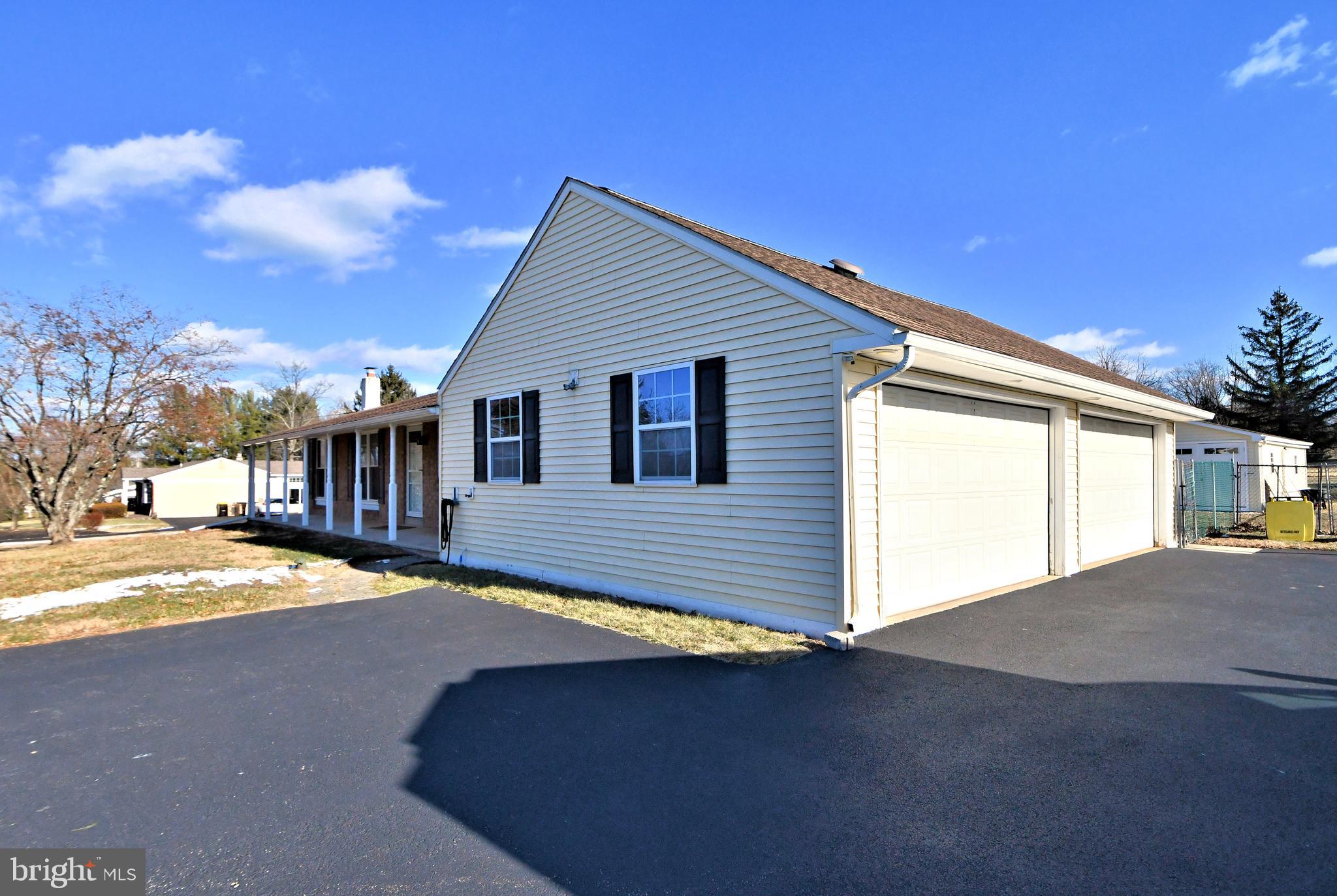 WHISPERING WOODS - Residential