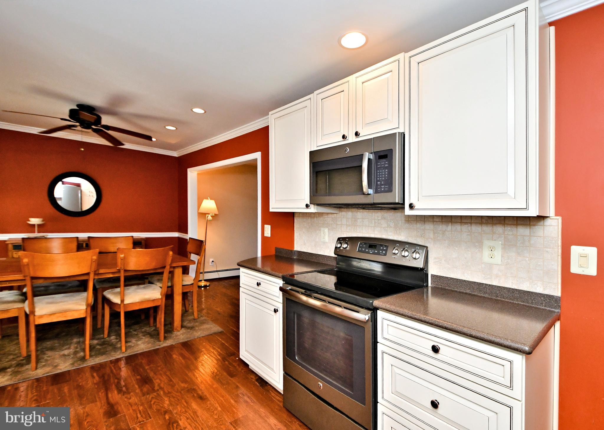 WHISPERING WOODS - Residential