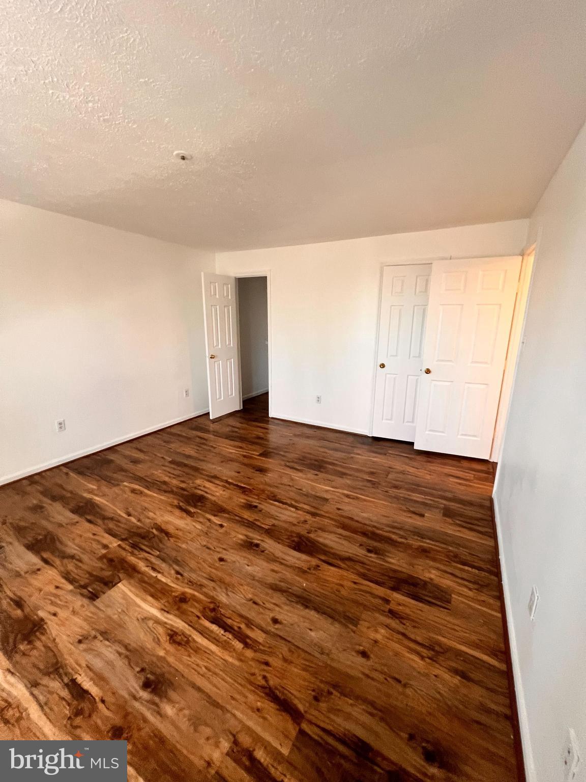 WOODRIDGE MANOR - Residential