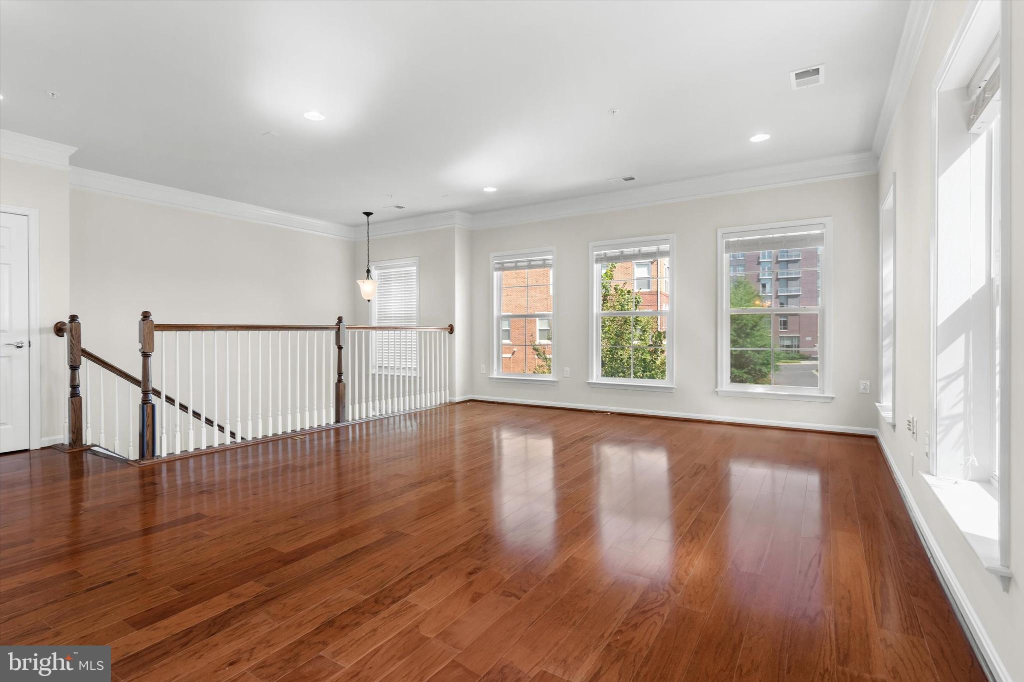 3073 RITTENHOUSE CIRCLE 60