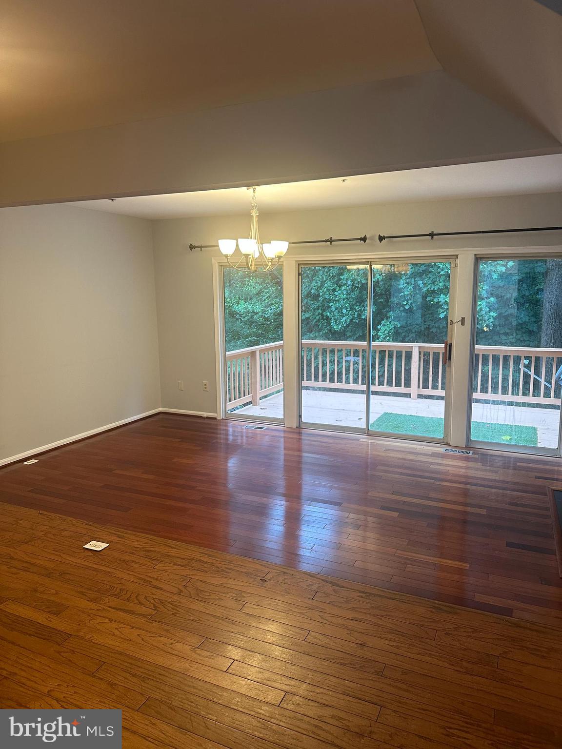 GREENCASTLE WOODS - Residential Lease