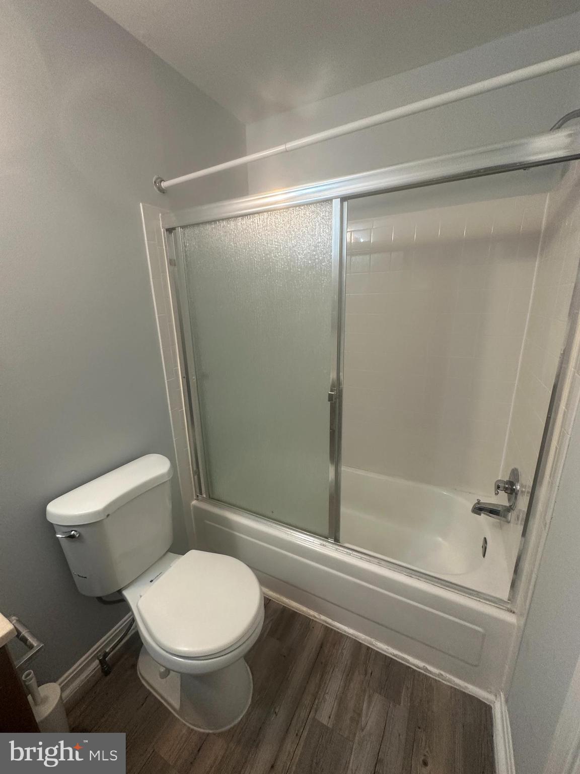 GREENCASTLE WOODS - Residential Lease