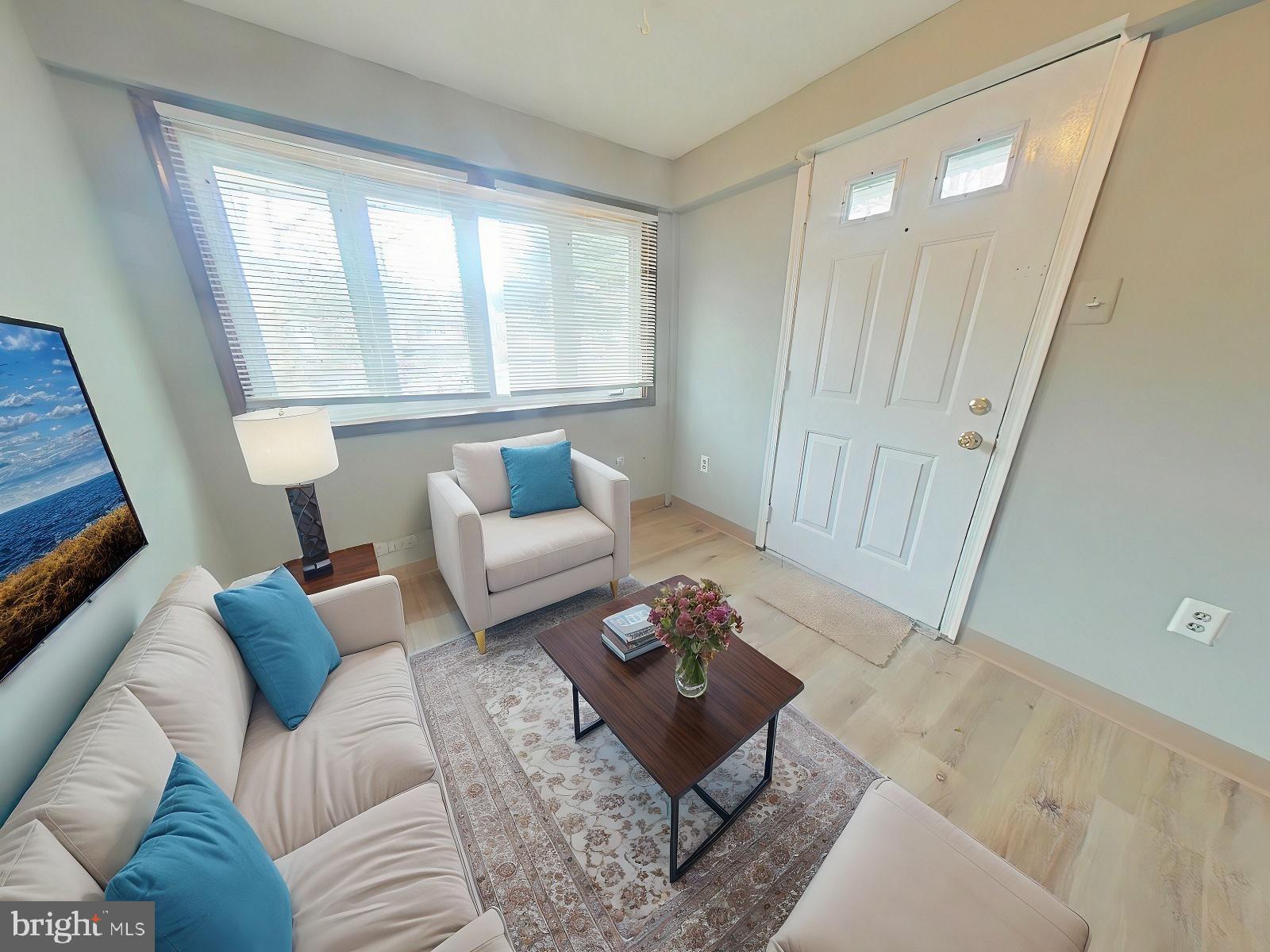 LANSDOWNE - Residential