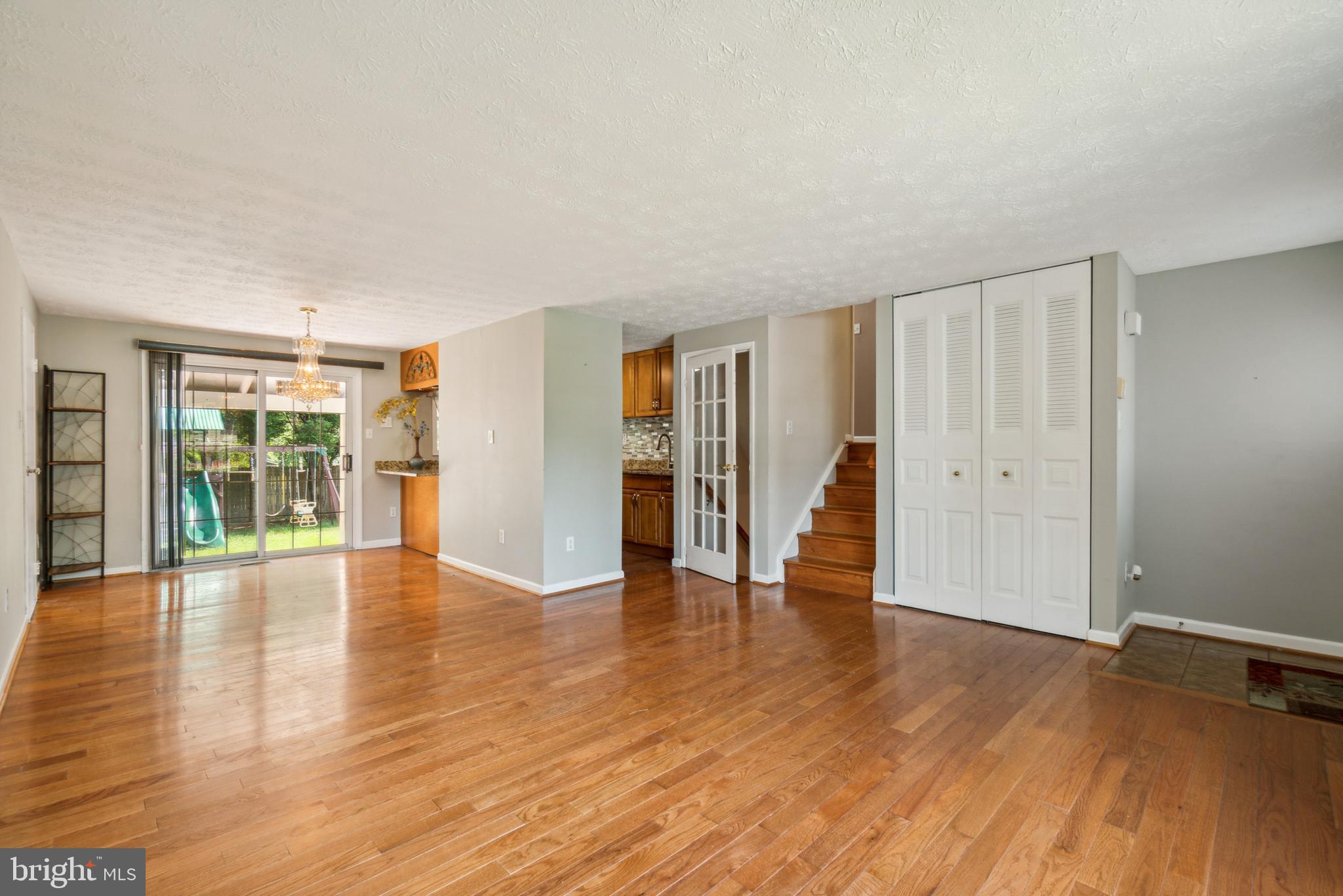 FRANKLIN SQUARE - Residential