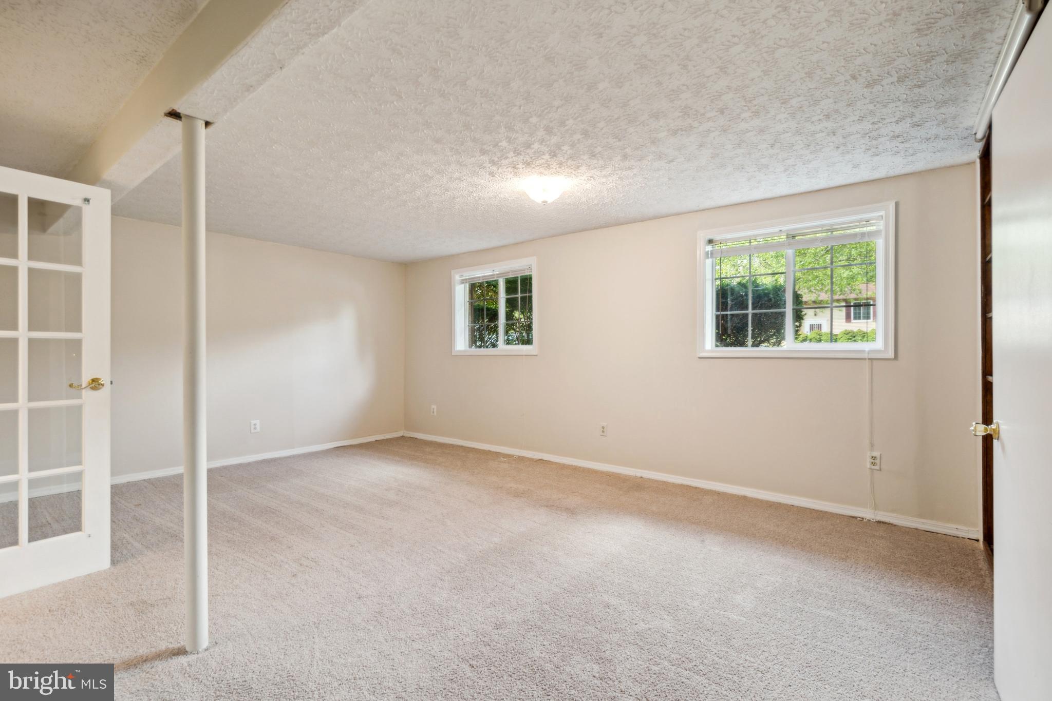 FRANKLIN SQUARE - Residential