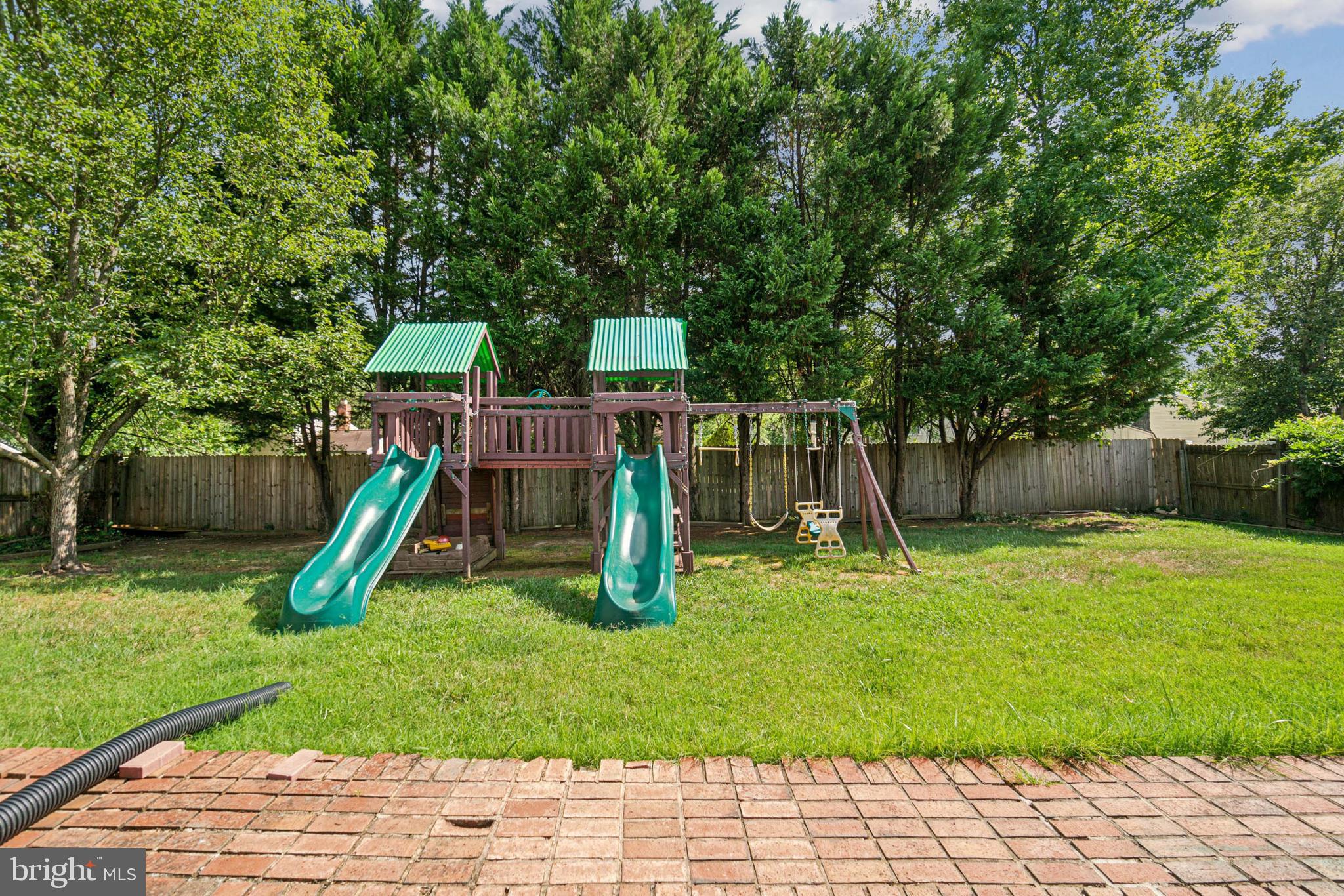 FRANKLIN SQUARE - Residential