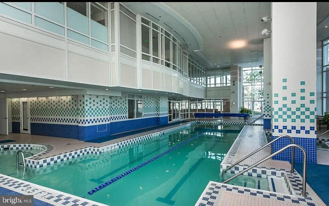 HARBORVIEW TOWERS - Residential Lease