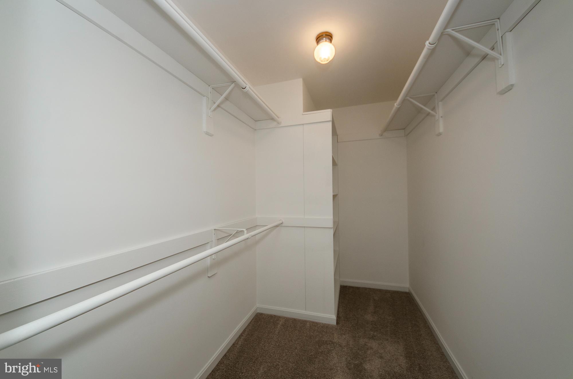 FAIR WOODS - Residential