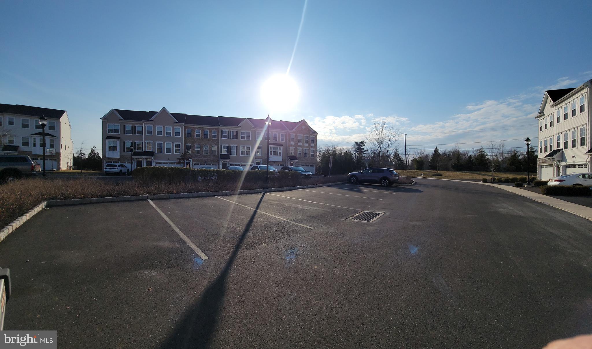 HIGH GROVE - Residential