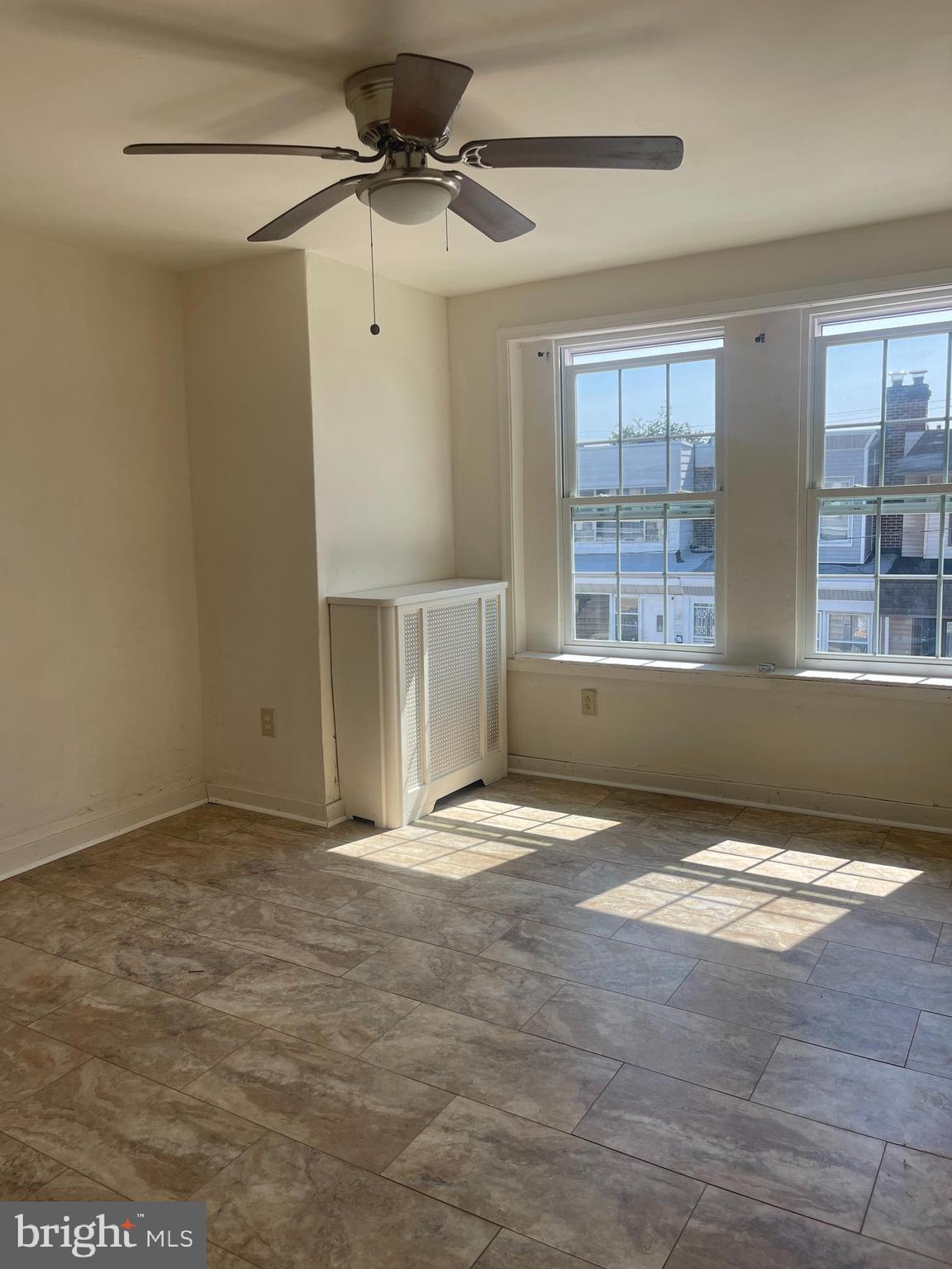 ELMWOOD PARK - Residential