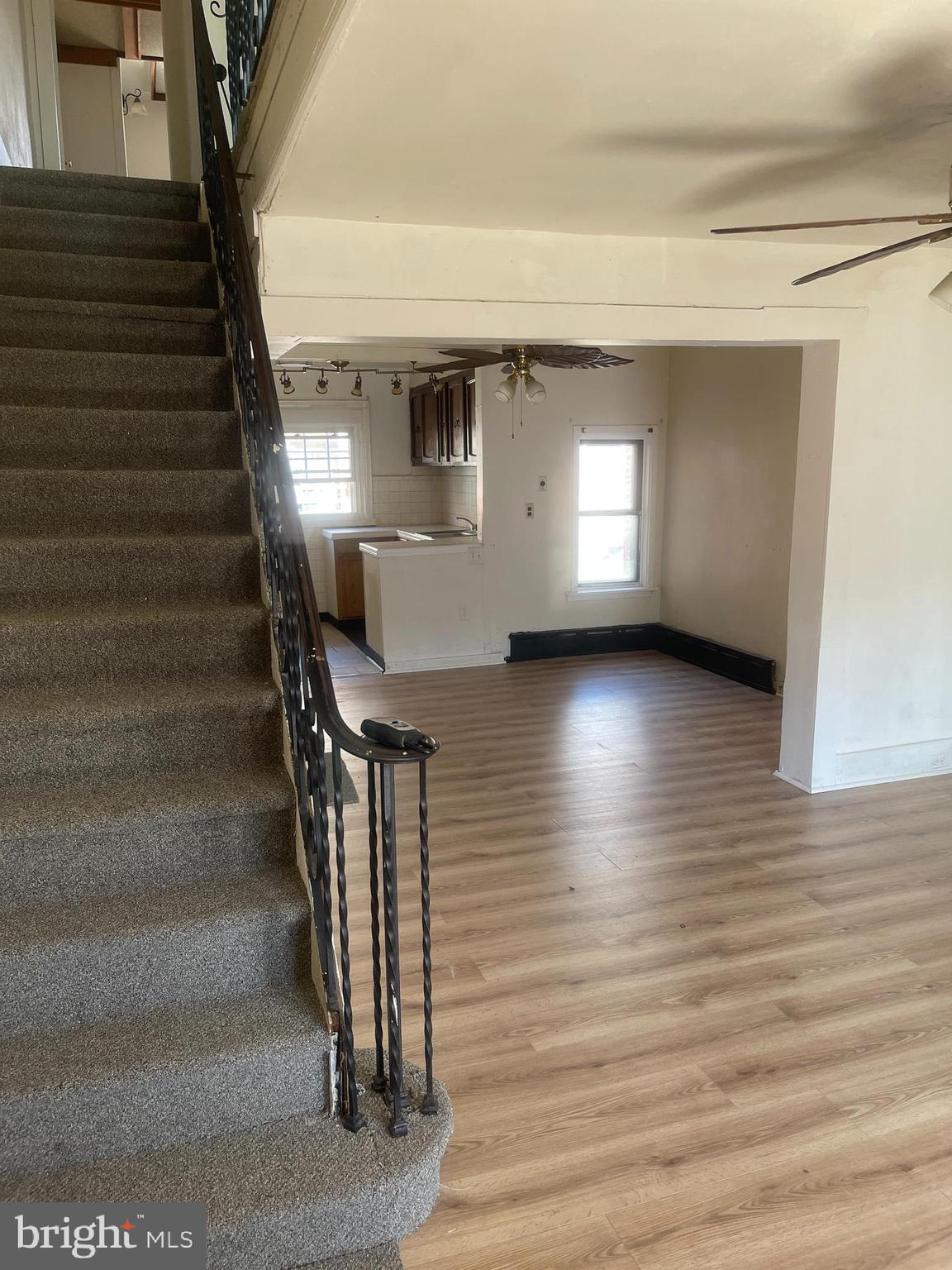 ELMWOOD PARK - Residential