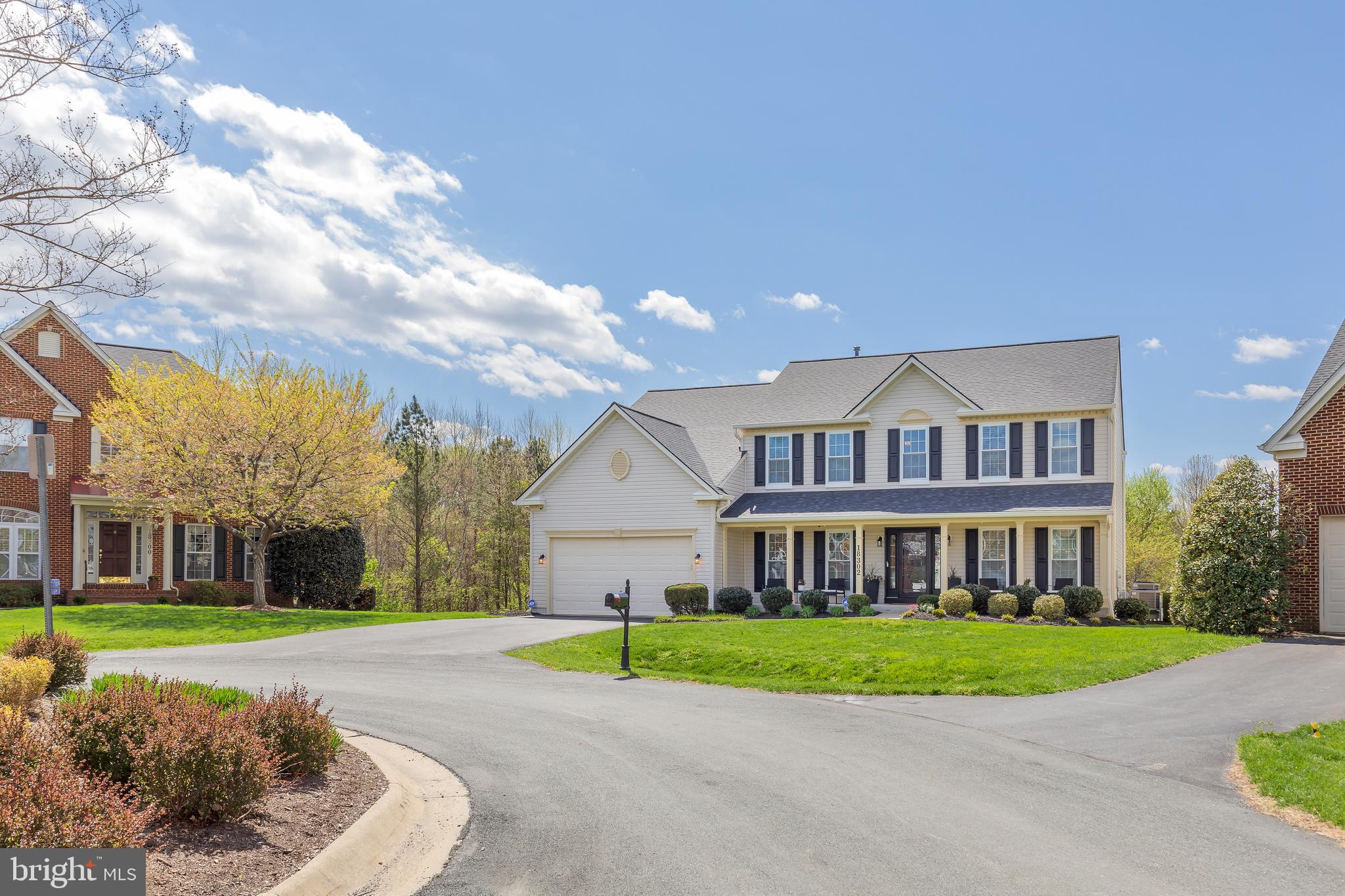 THE VISTAS AT WOODCLIFFE PARK - Residential