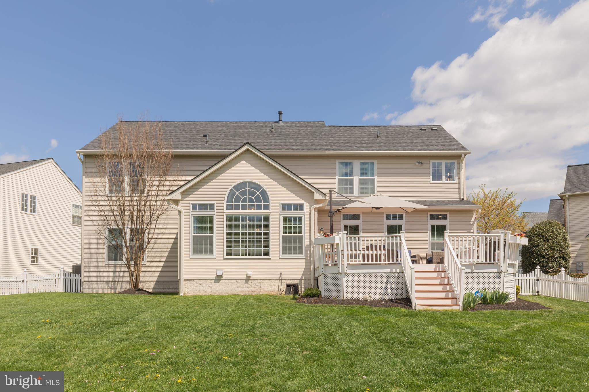 THE VISTAS AT WOODCLIFFE PARK - Residential