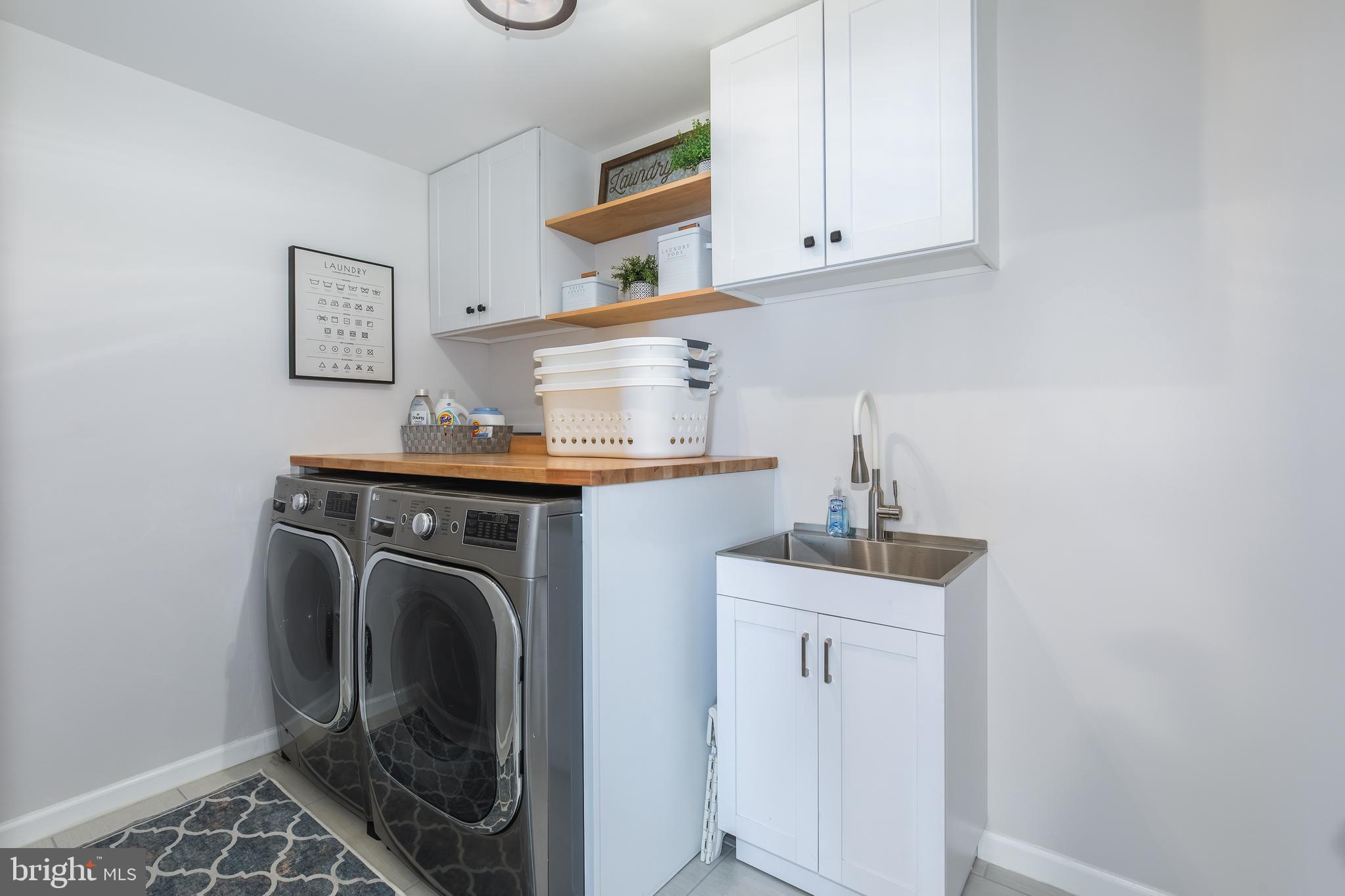 THE VISTAS AT WOODCLIFFE PARK - Residential