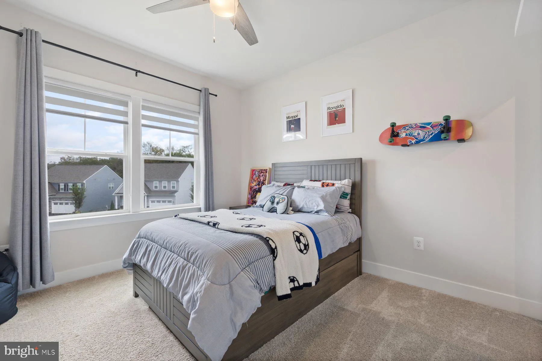 Bristow, Virginia 20136, United States, 6 Bedrooms Bedrooms, ,4 BathroomsBathrooms,Residential,Contingent,214559