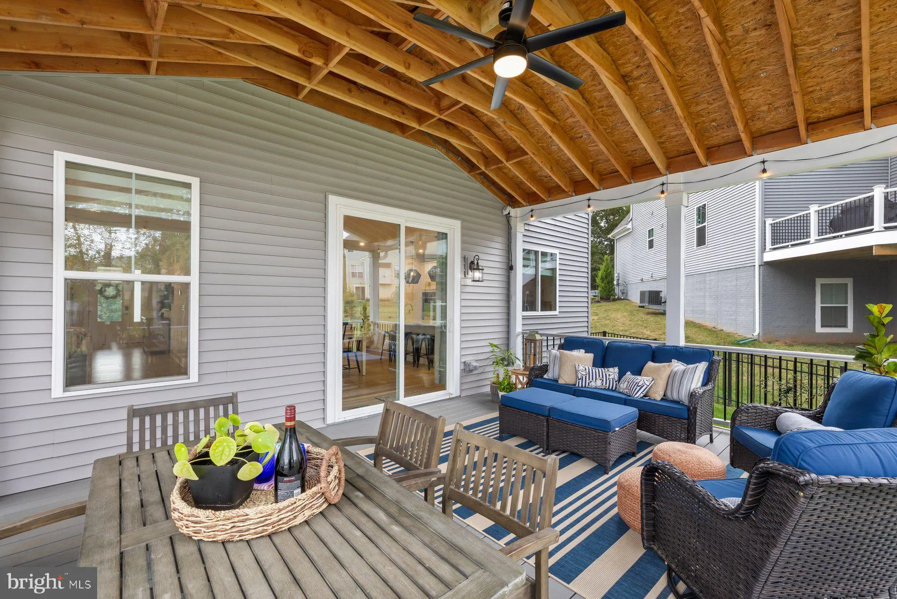 Bristow, Virginia 20136, United States, 6 Bedrooms Bedrooms, ,4 BathroomsBathrooms,Residential,Contingent,214559