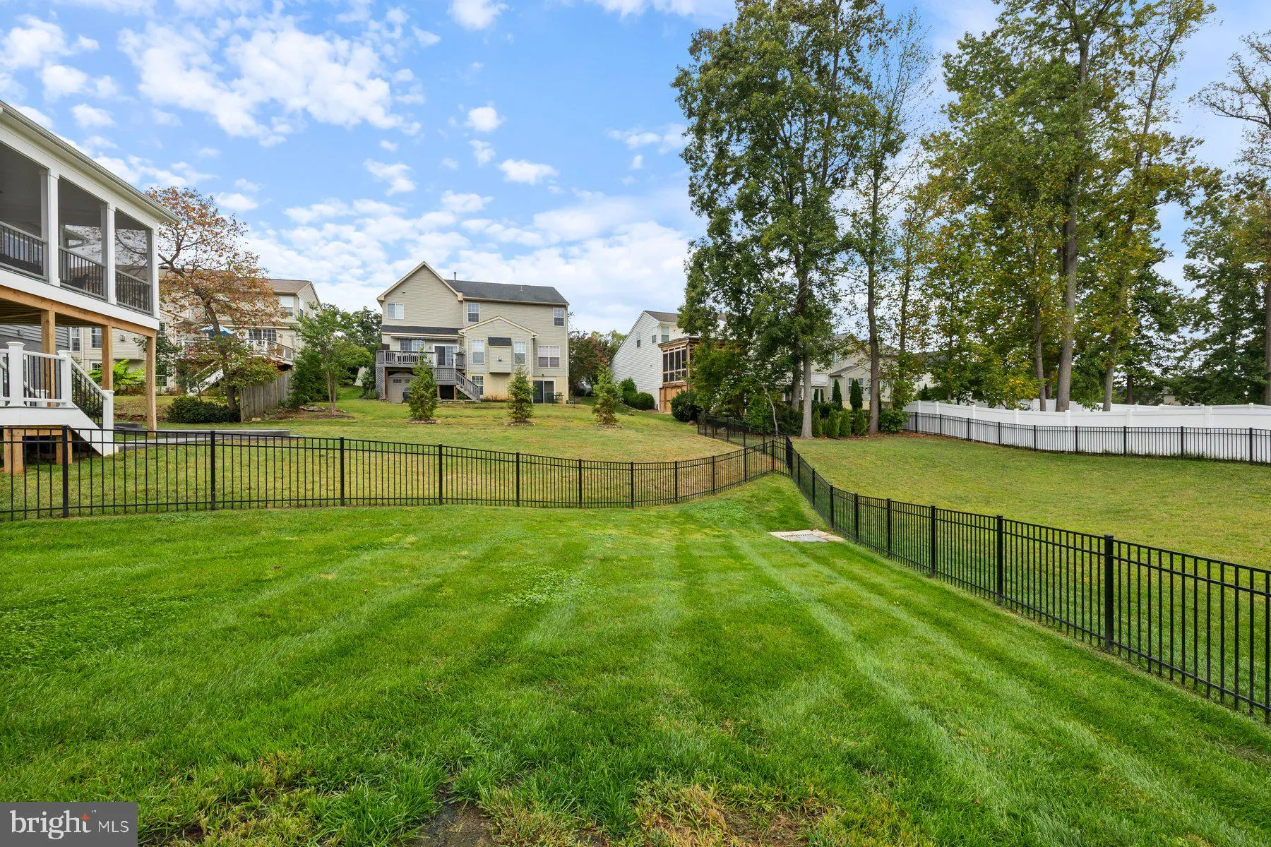 Bristow, Virginia 20136, United States, 6 Bedrooms Bedrooms, ,4 BathroomsBathrooms,Residential,Contingent,214559