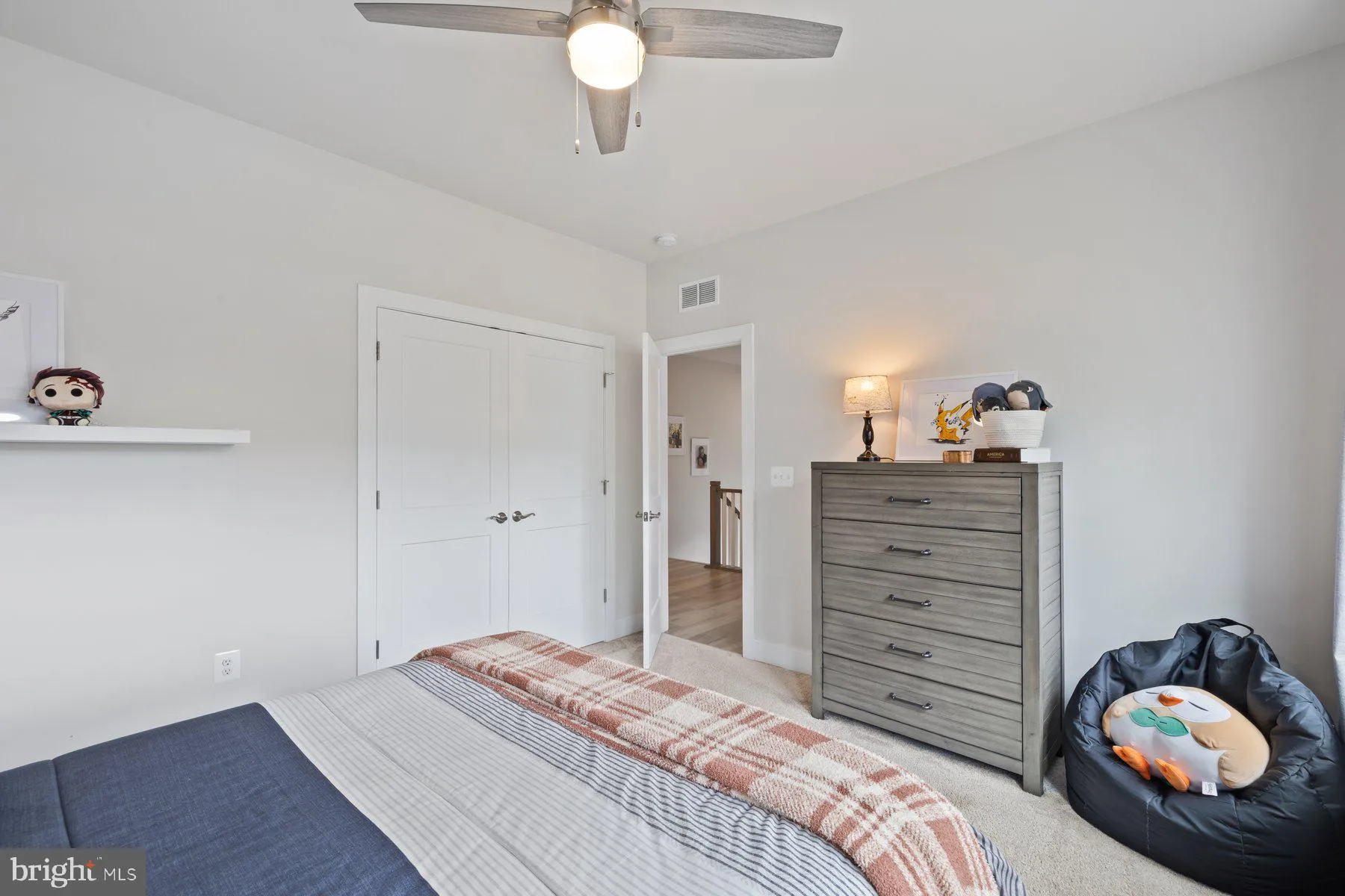 Bristow, Virginia 20136, United States, 6 Bedrooms Bedrooms, ,4 BathroomsBathrooms,Residential,Contingent,214559