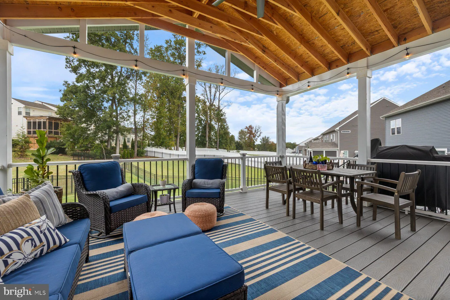 Bristow, Virginia 20136, United States, 6 Bedrooms Bedrooms, ,4 BathroomsBathrooms,Residential,Contingent,214559