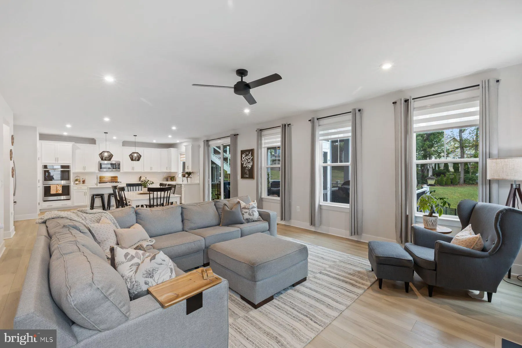 Bristow, Virginia 20136, United States, 6 Bedrooms Bedrooms, ,4 BathroomsBathrooms,Residential,Contingent,214559