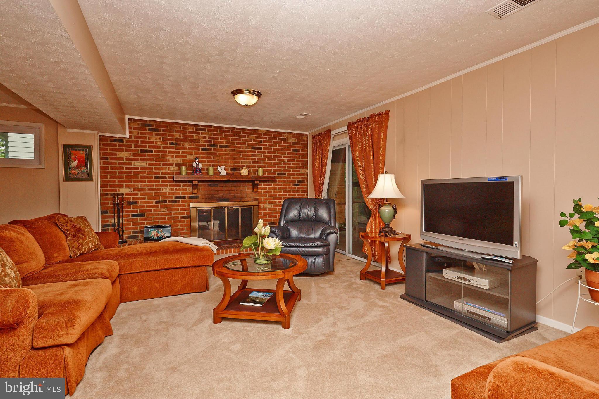 CANTERBURY WOODS - Residential