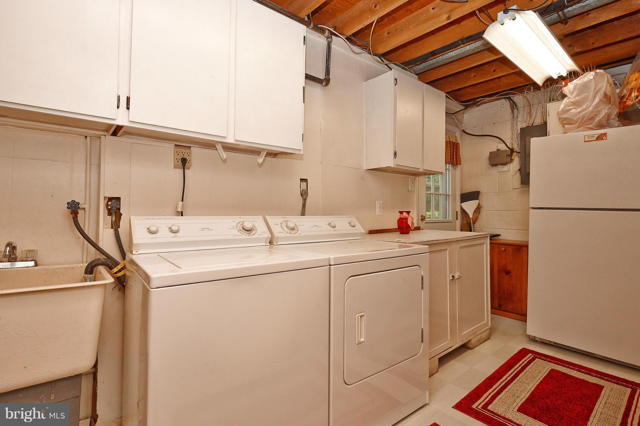 CANTERBURY WOODS - Residential