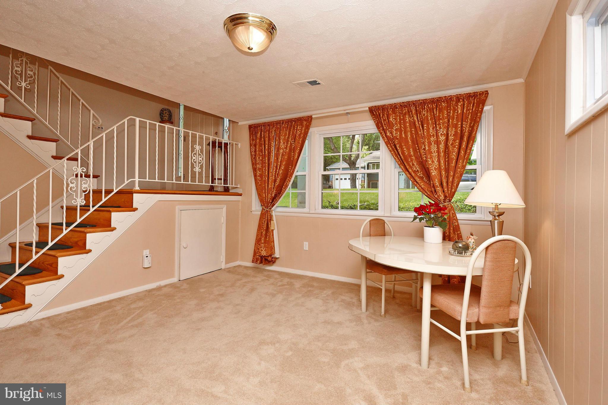 CANTERBURY WOODS - Residential