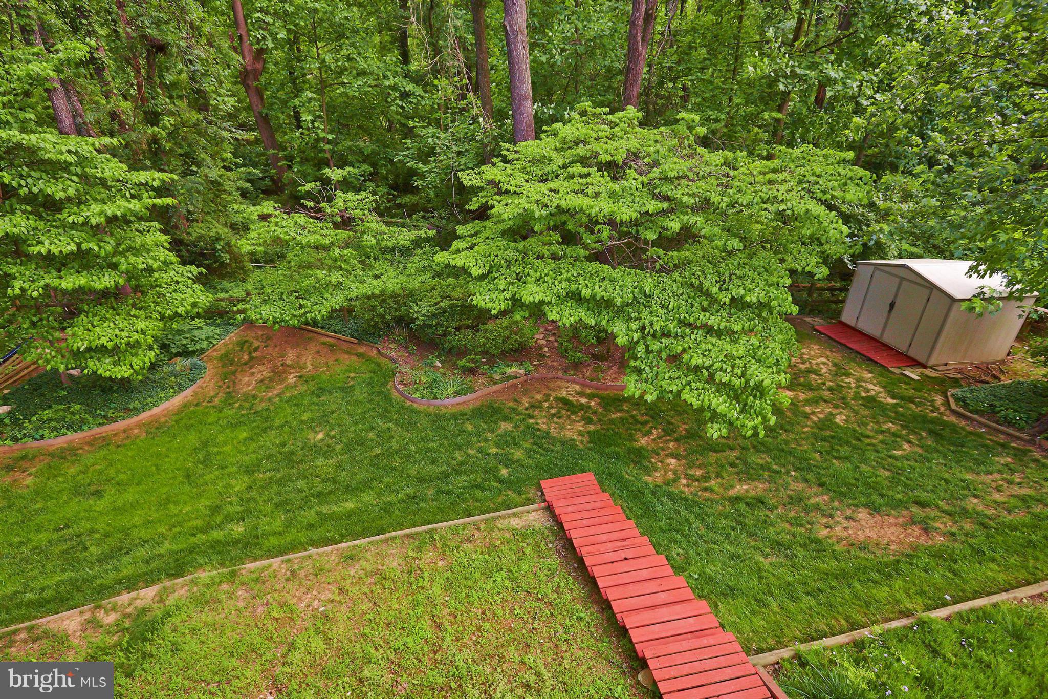 CANTERBURY WOODS - Residential