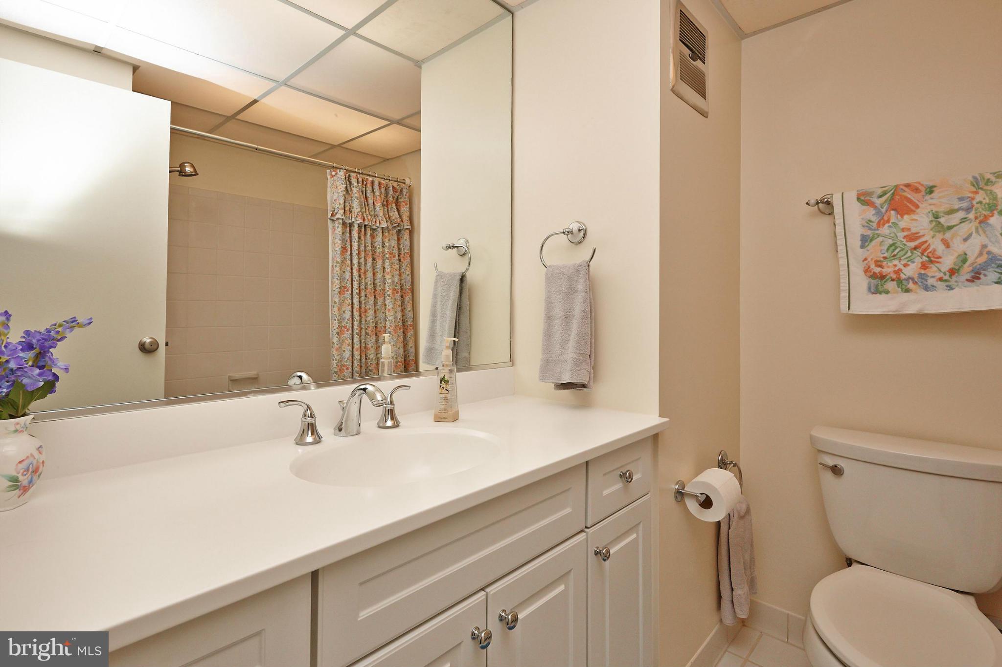 CANTERBURY WOODS - Residential