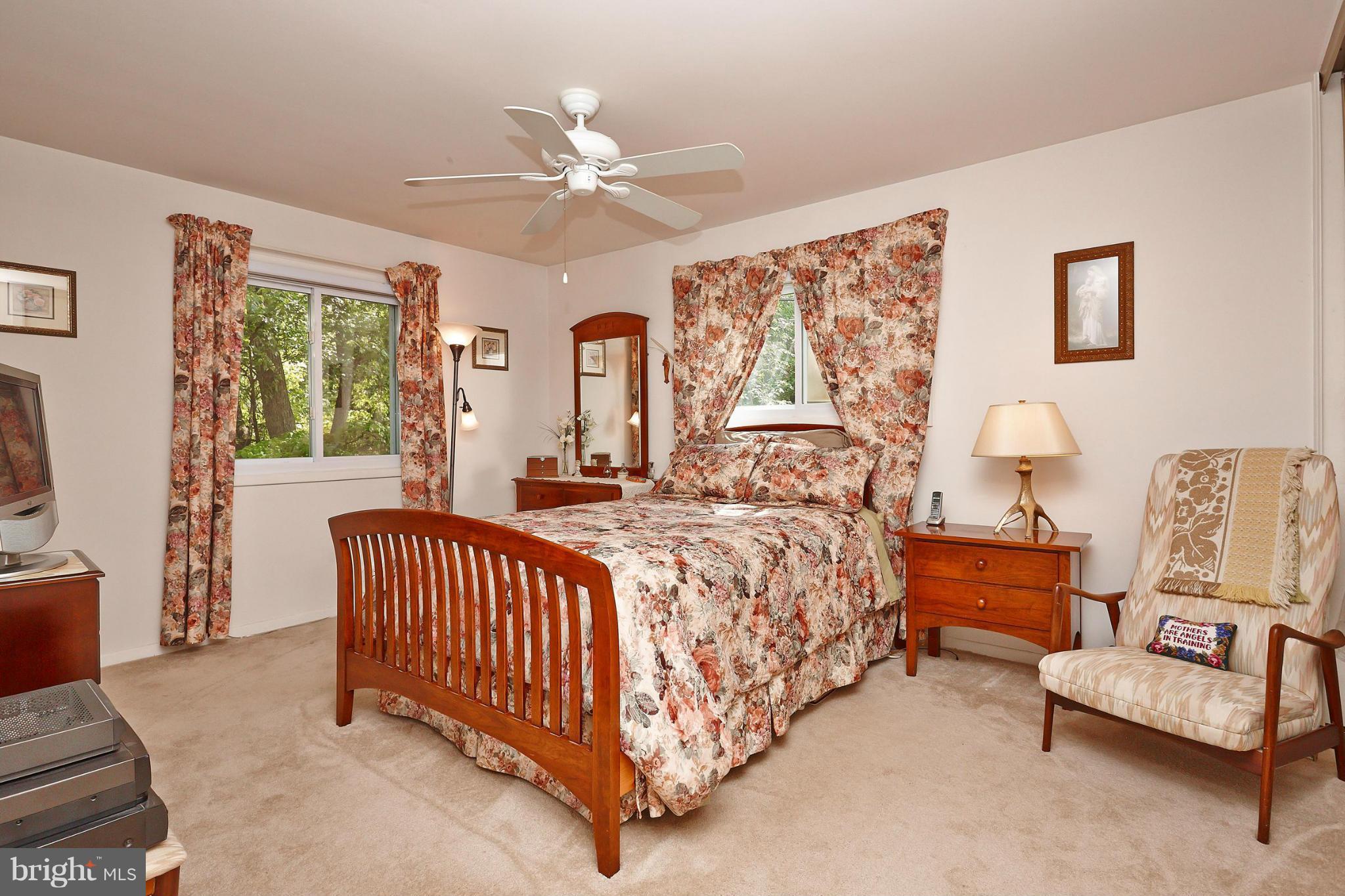 CANTERBURY WOODS - Residential