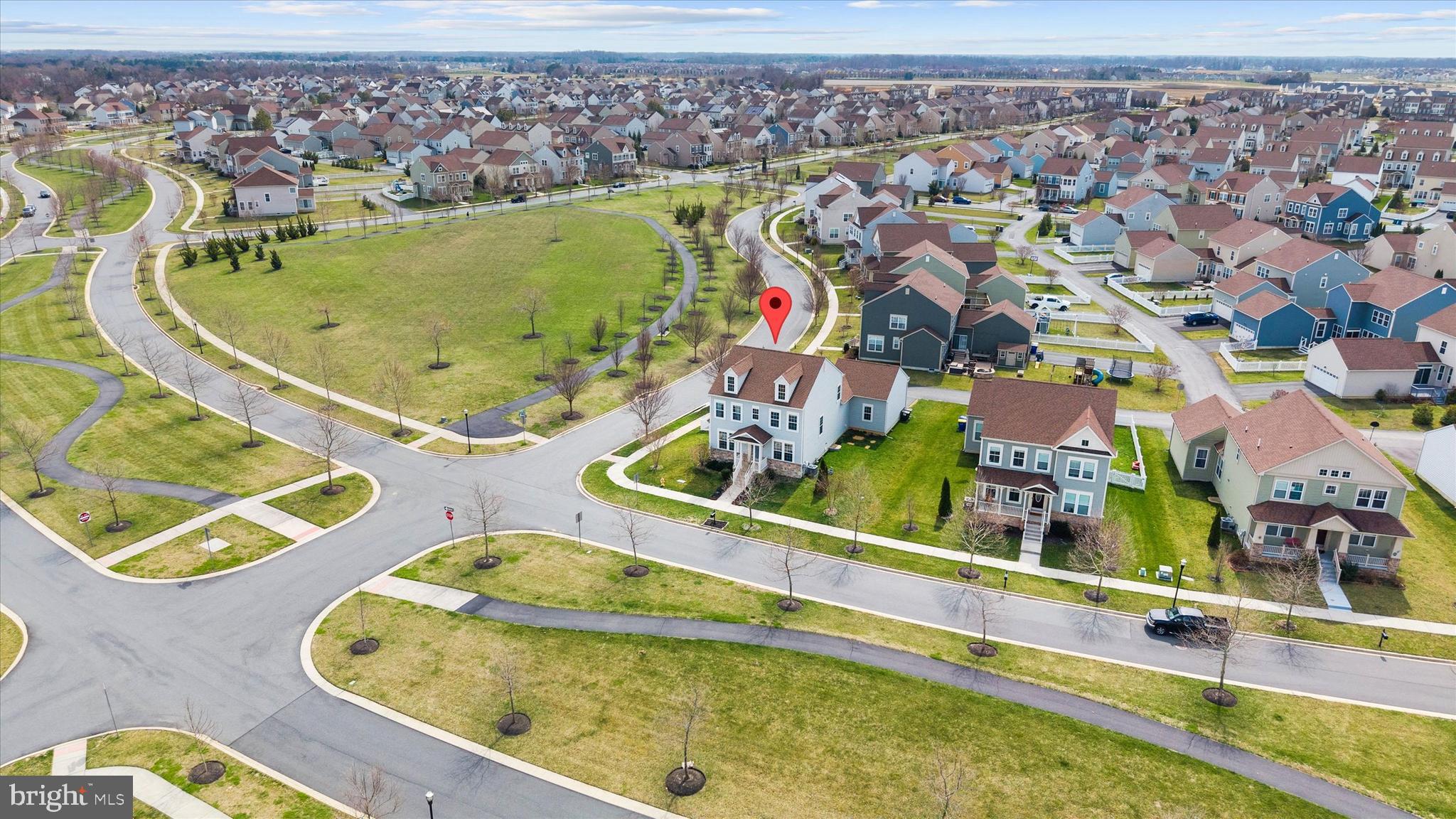 215 N BAYBERRY PARKWAY