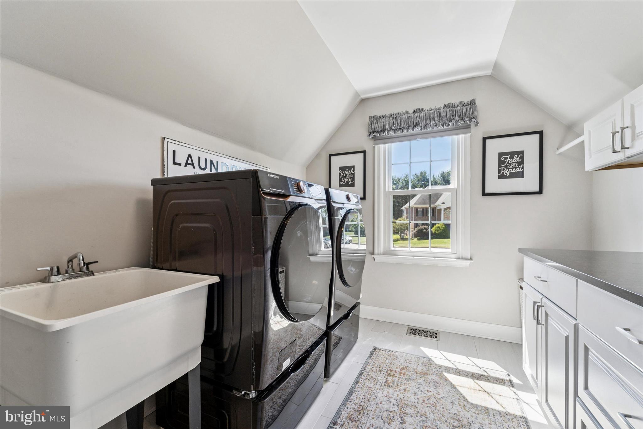 CEDAR GROVE FARM - Residential