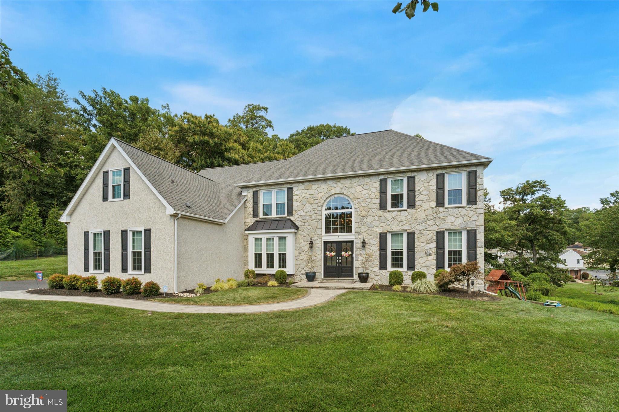 CEDAR GROVE FARM - Residential