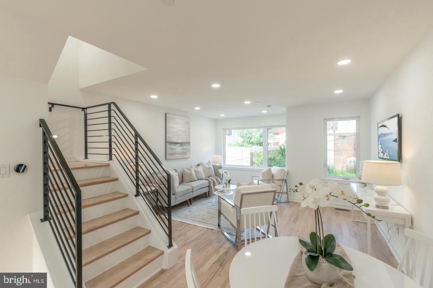 NORRIS SQUARE - Residential Lease