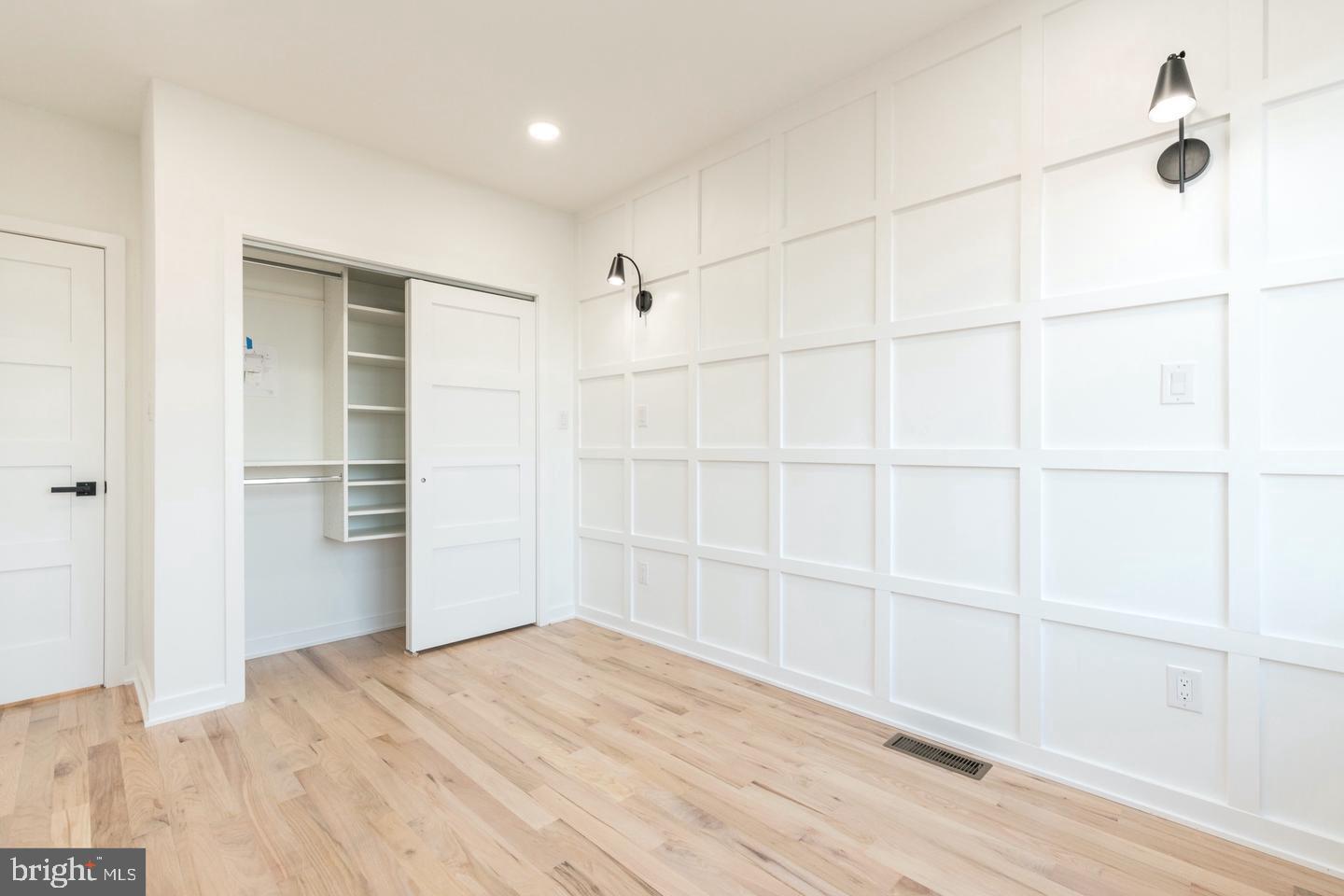 NORRIS SQUARE - Residential Lease