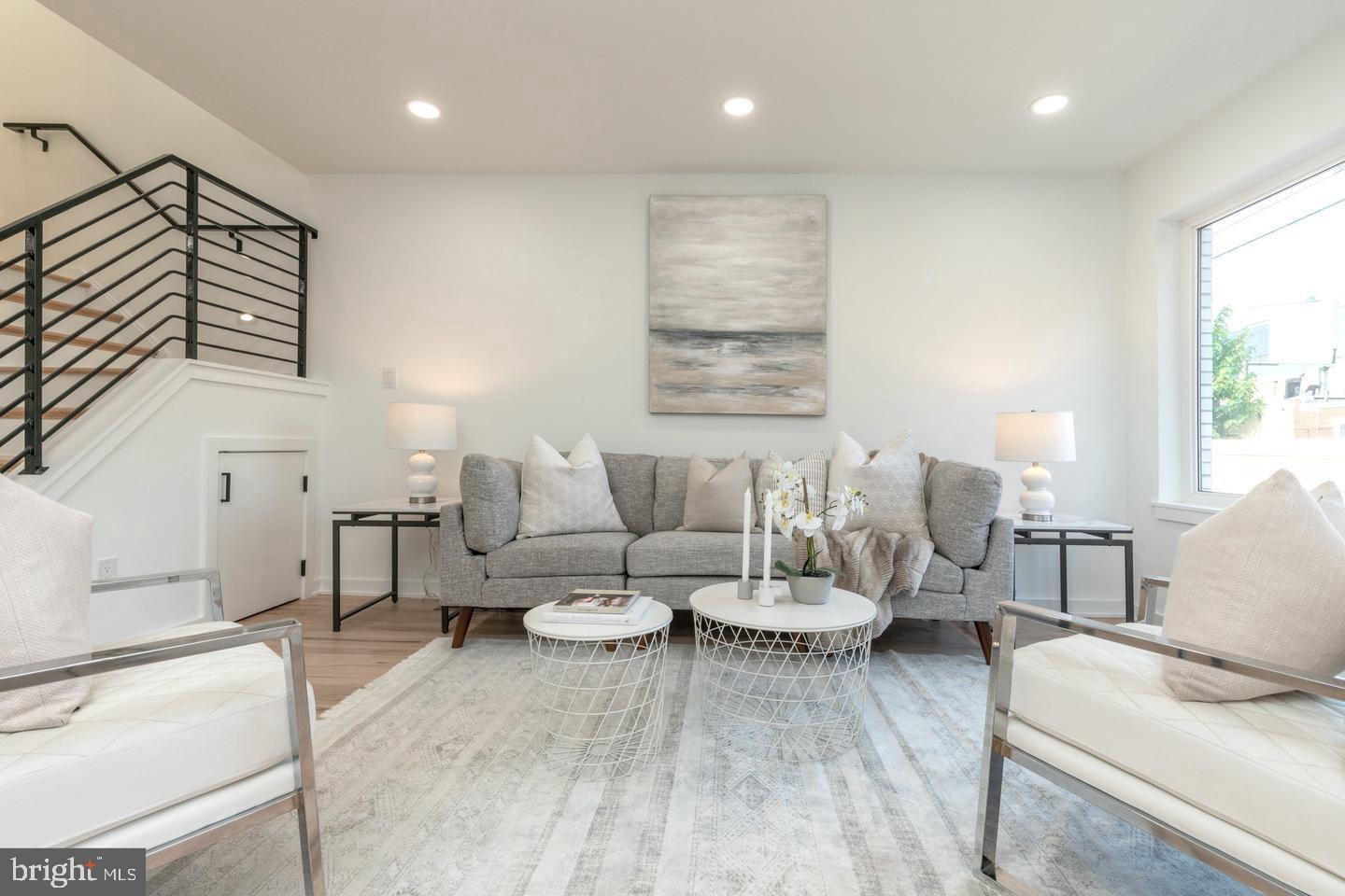 NORRIS SQUARE - Residential Lease