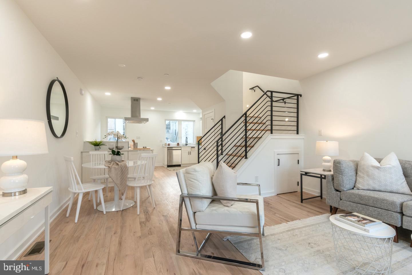 NORRIS SQUARE - Residential Lease